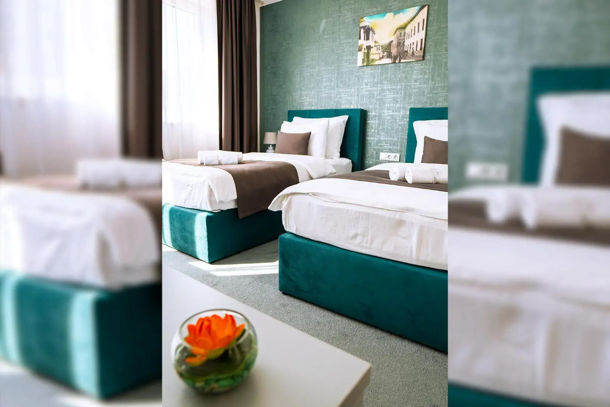 Budget Twin Room in Hotel Vezir Palace Budget Twin Room in Hotel Vezir Palace