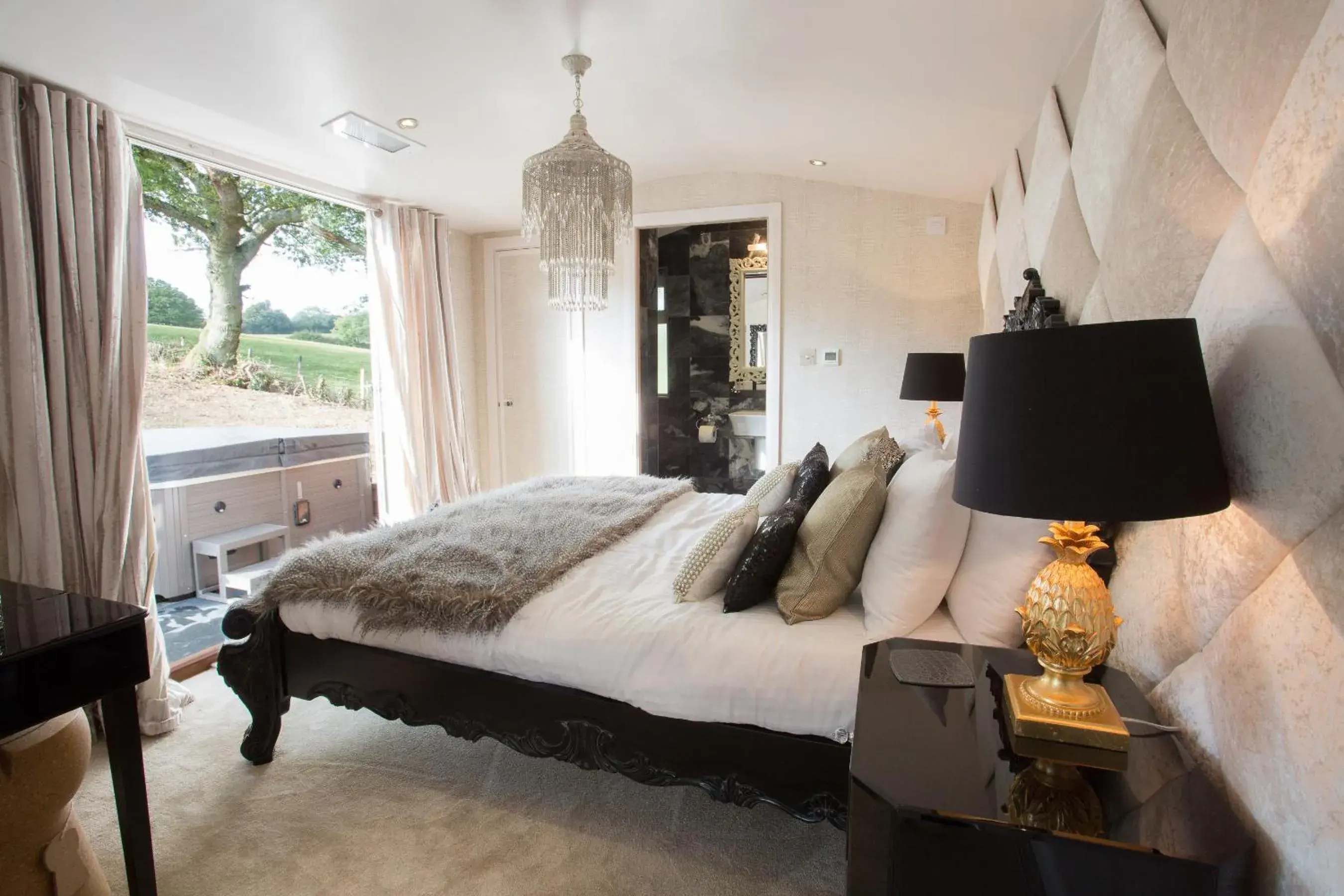 Bedroom, Bed in Who'd A Thought It Bedroom, Bed in Who'd A Thought It