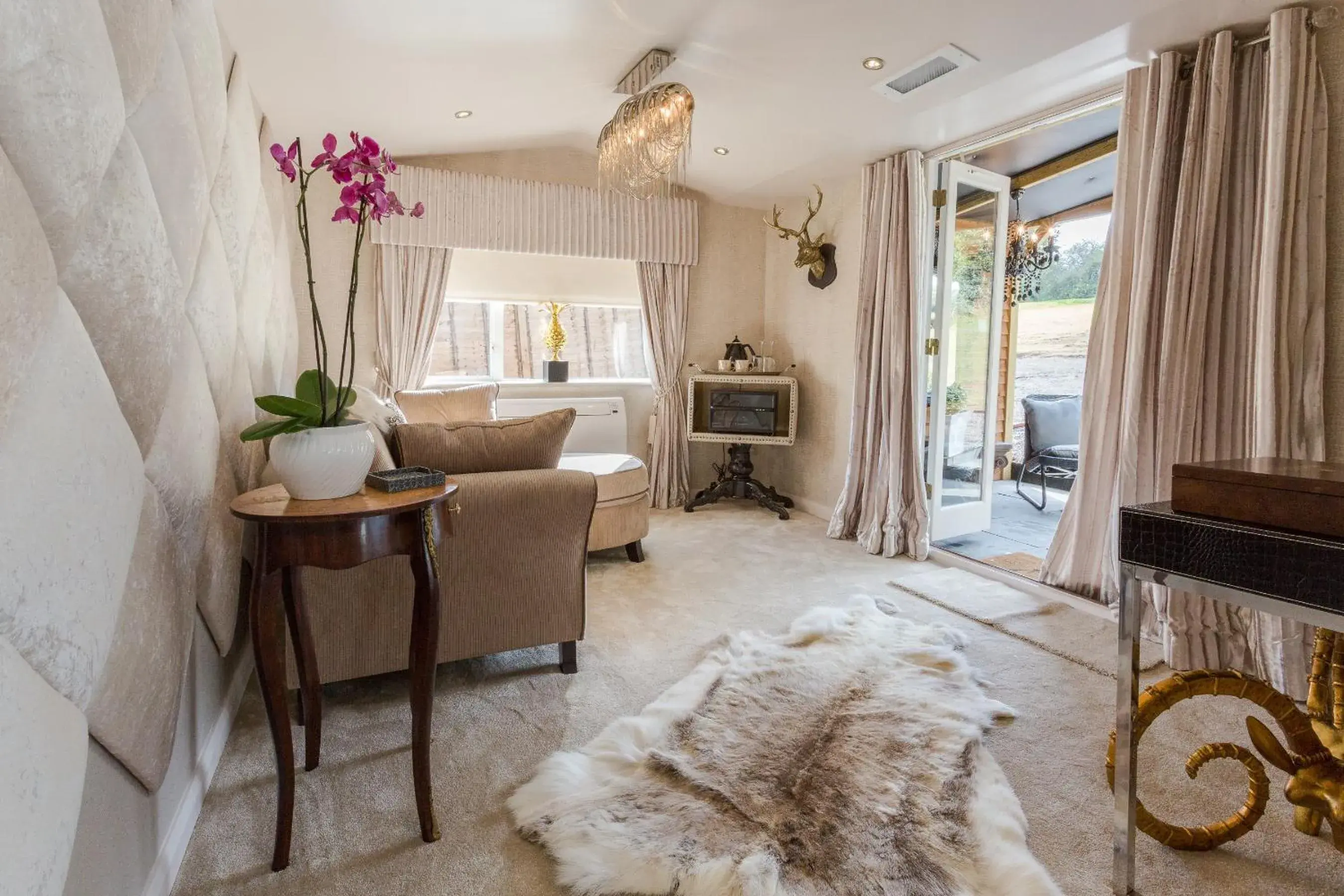 Living room, Bed in Who'd A Thought It Living room, Bed in Who'd A Thought It