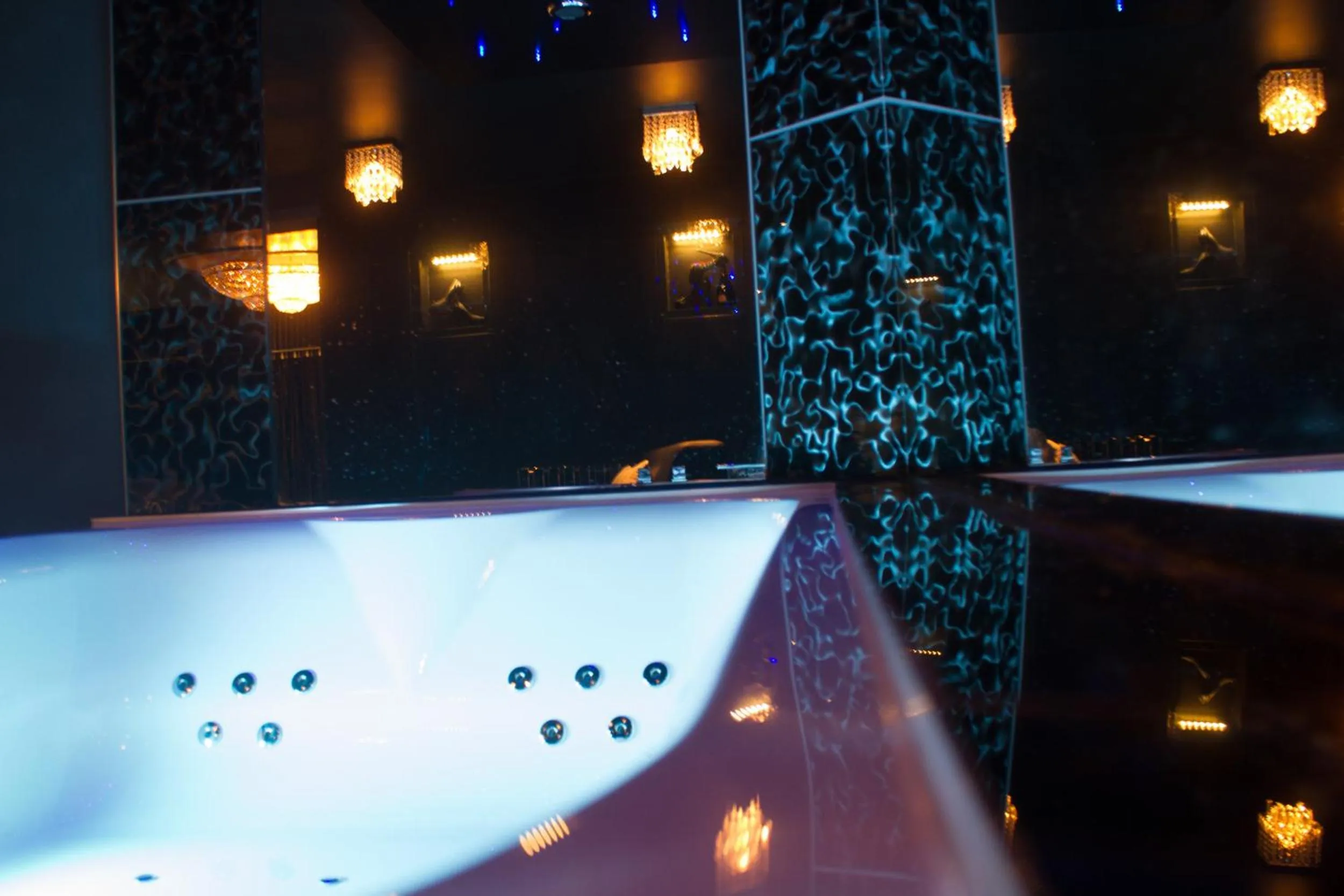 Decorative detail in Who'd A Thought It