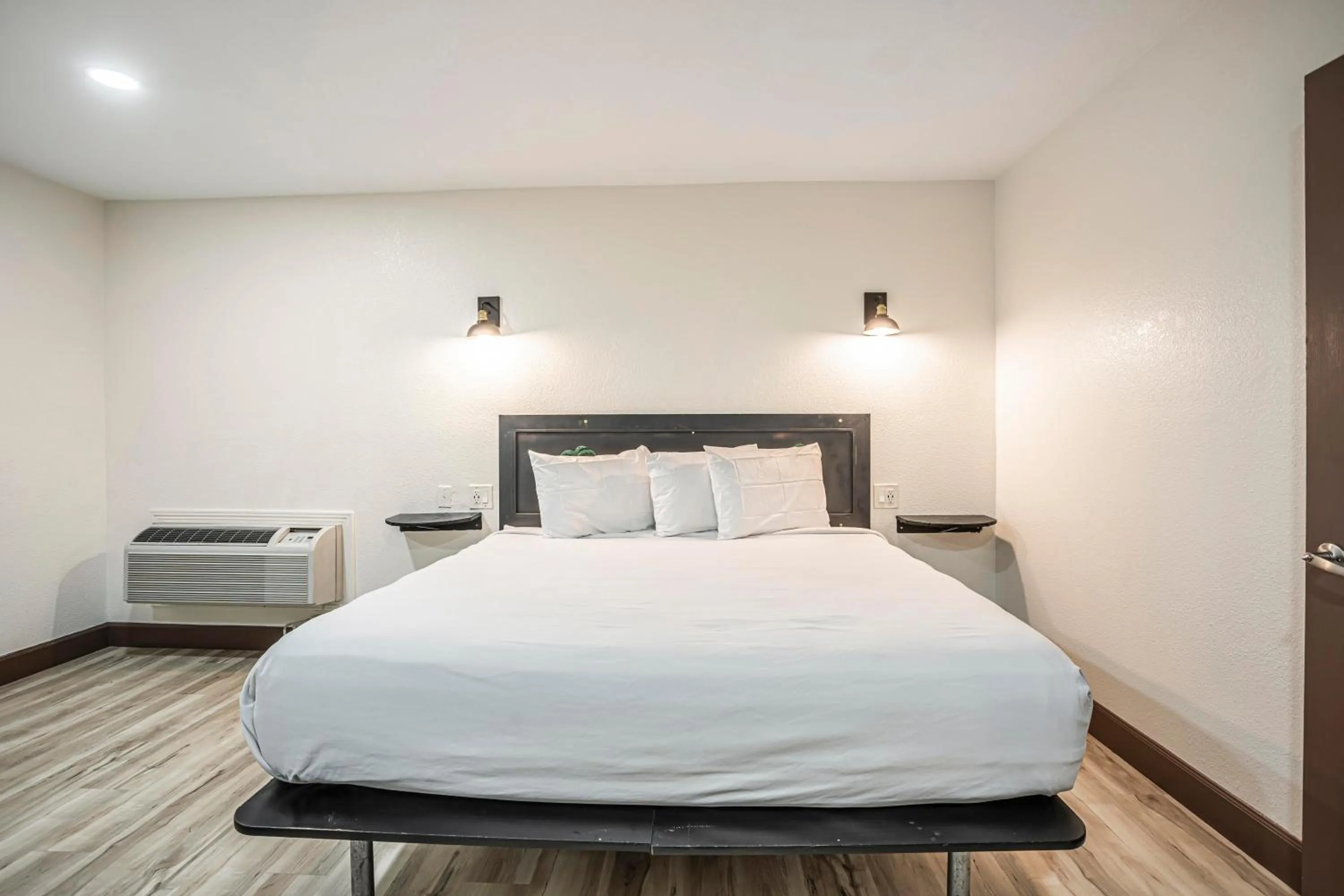 Bed in The Greens Hotel on Stockton