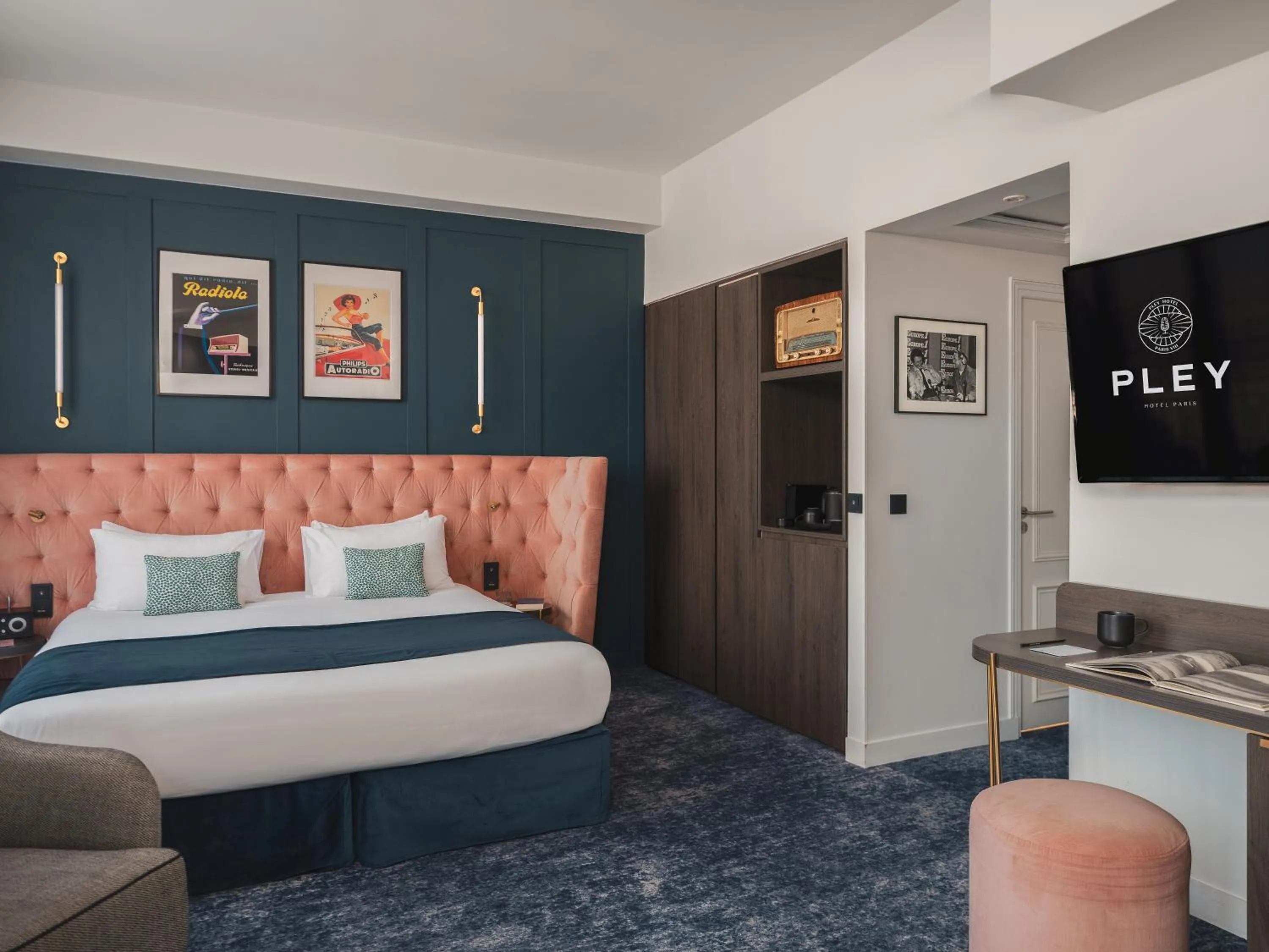 View (from property/room), Bed in PLEY Hotel