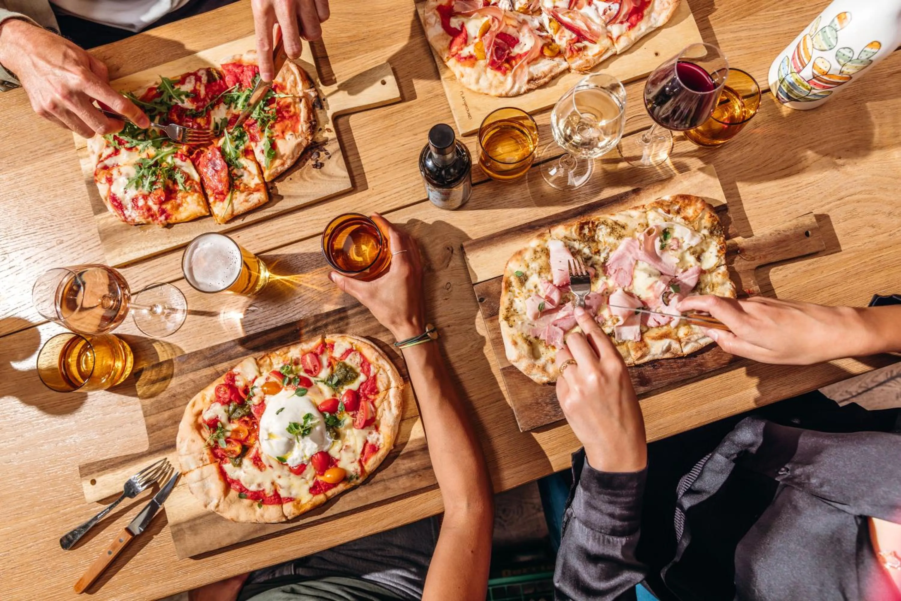 Food and drinks in PLEY Hotel