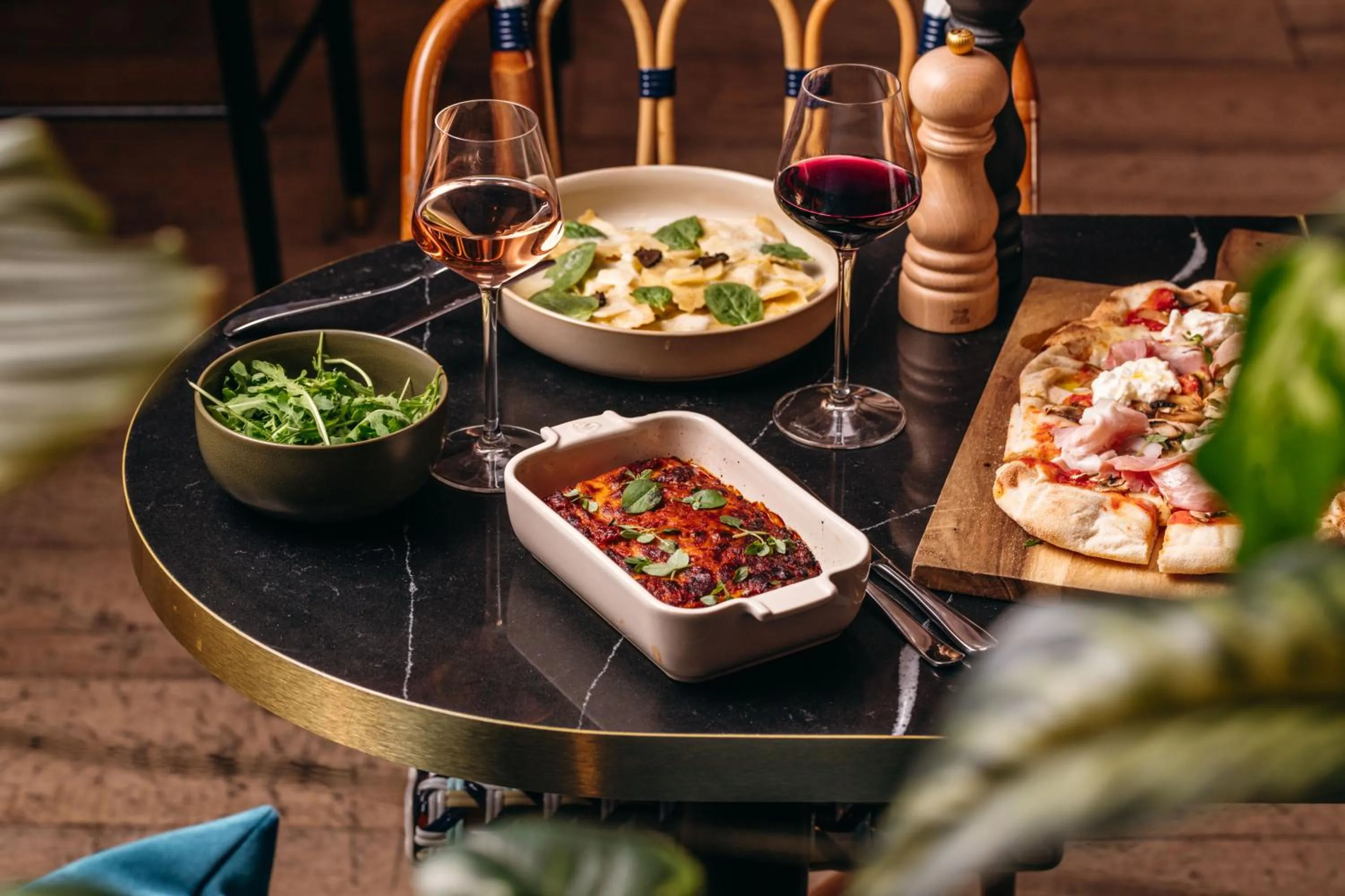 Restaurant/places to eat in PLEY Hotel