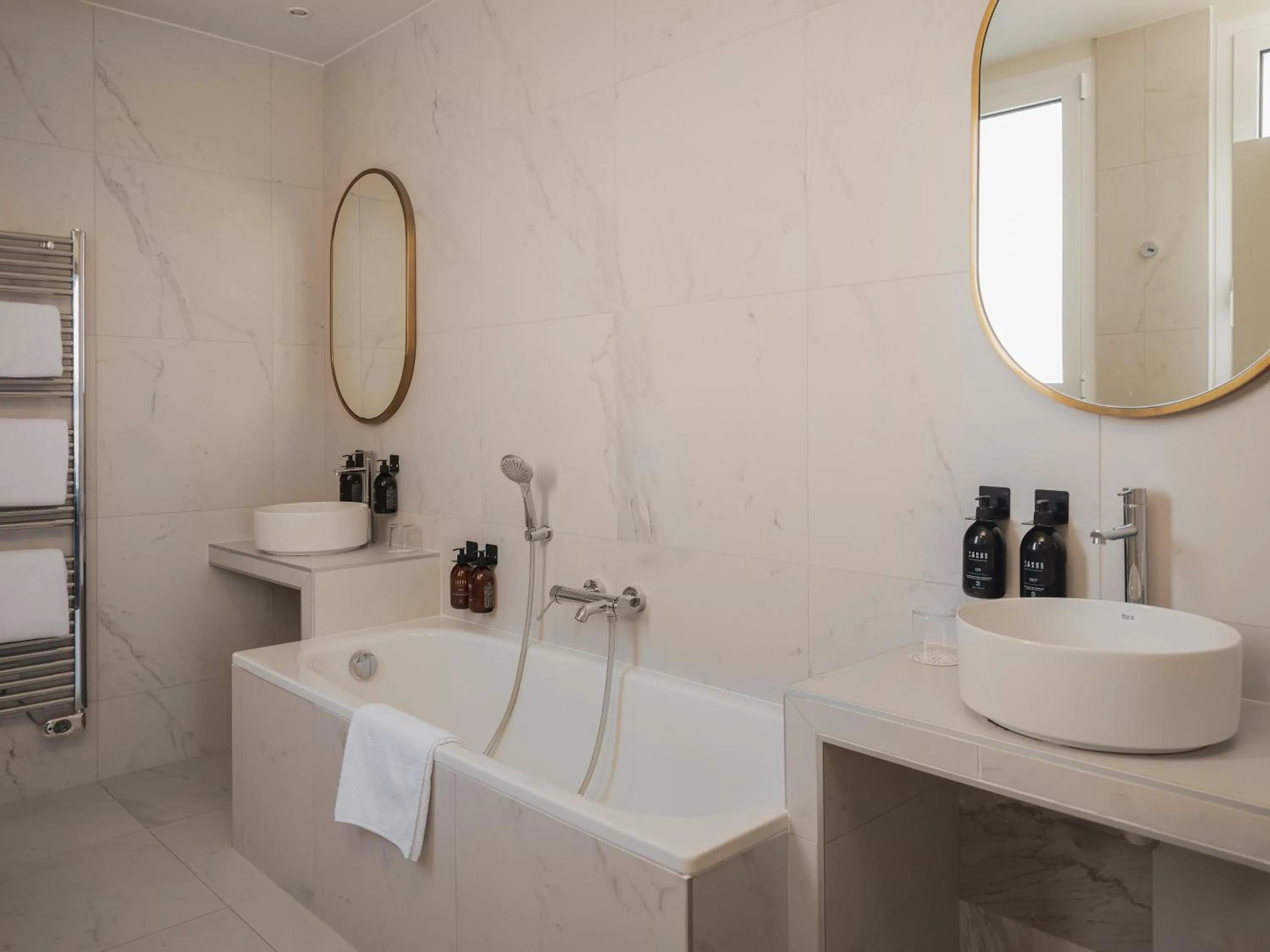 Bathroom in PLEY Hotel