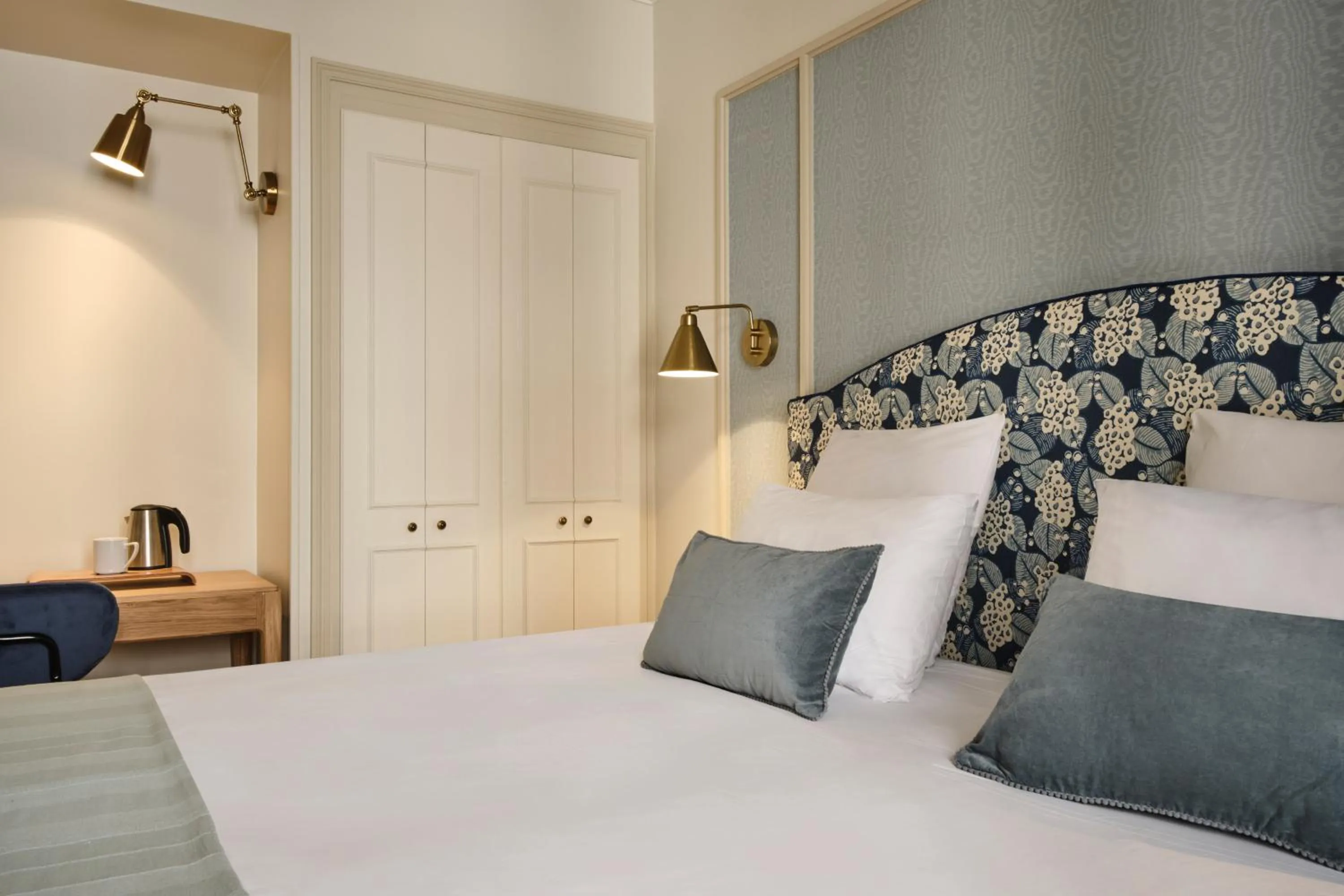 Bedroom, Bed in Hotel Etoile Saint Ferdinand by Happyculture