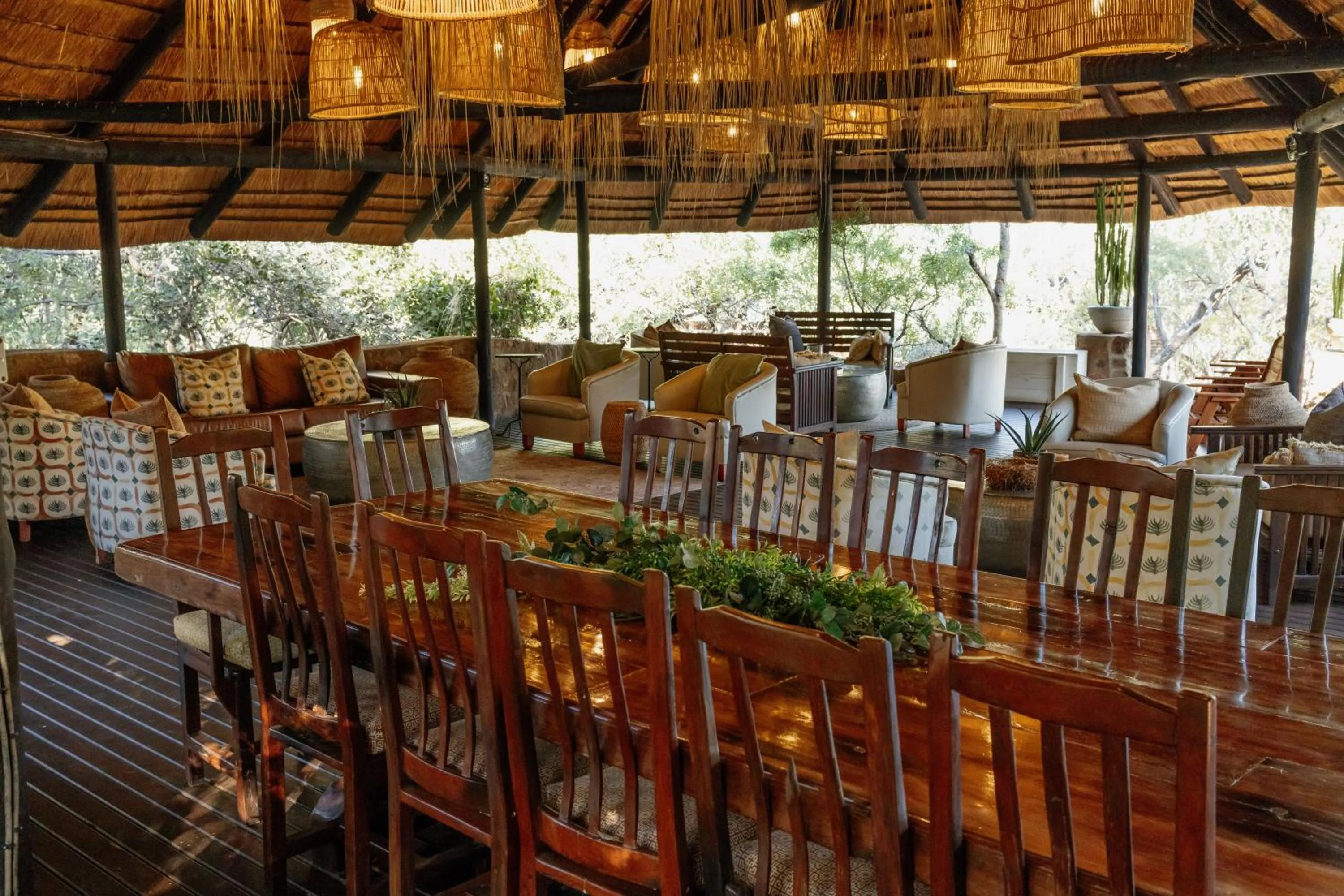 Restaurant/places to eat in Dinkweng Safari Lodge