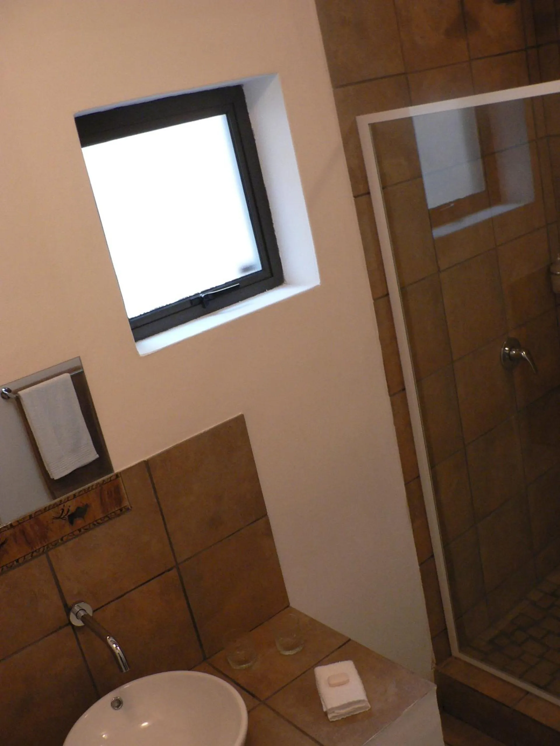 Bathroom in Mountain View Eco Lodge Montagu