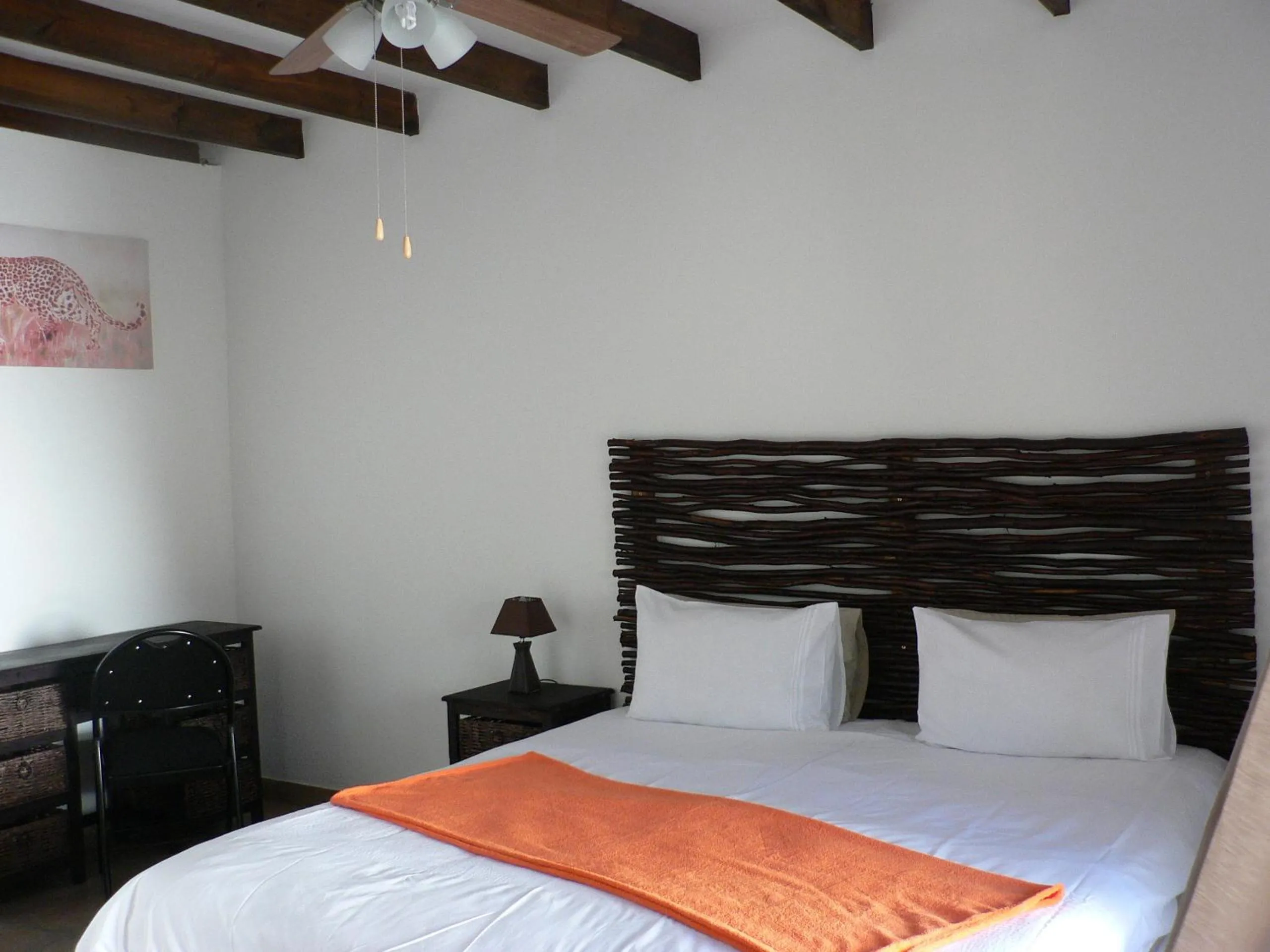 Bed in Mountain View Eco Lodge Montagu