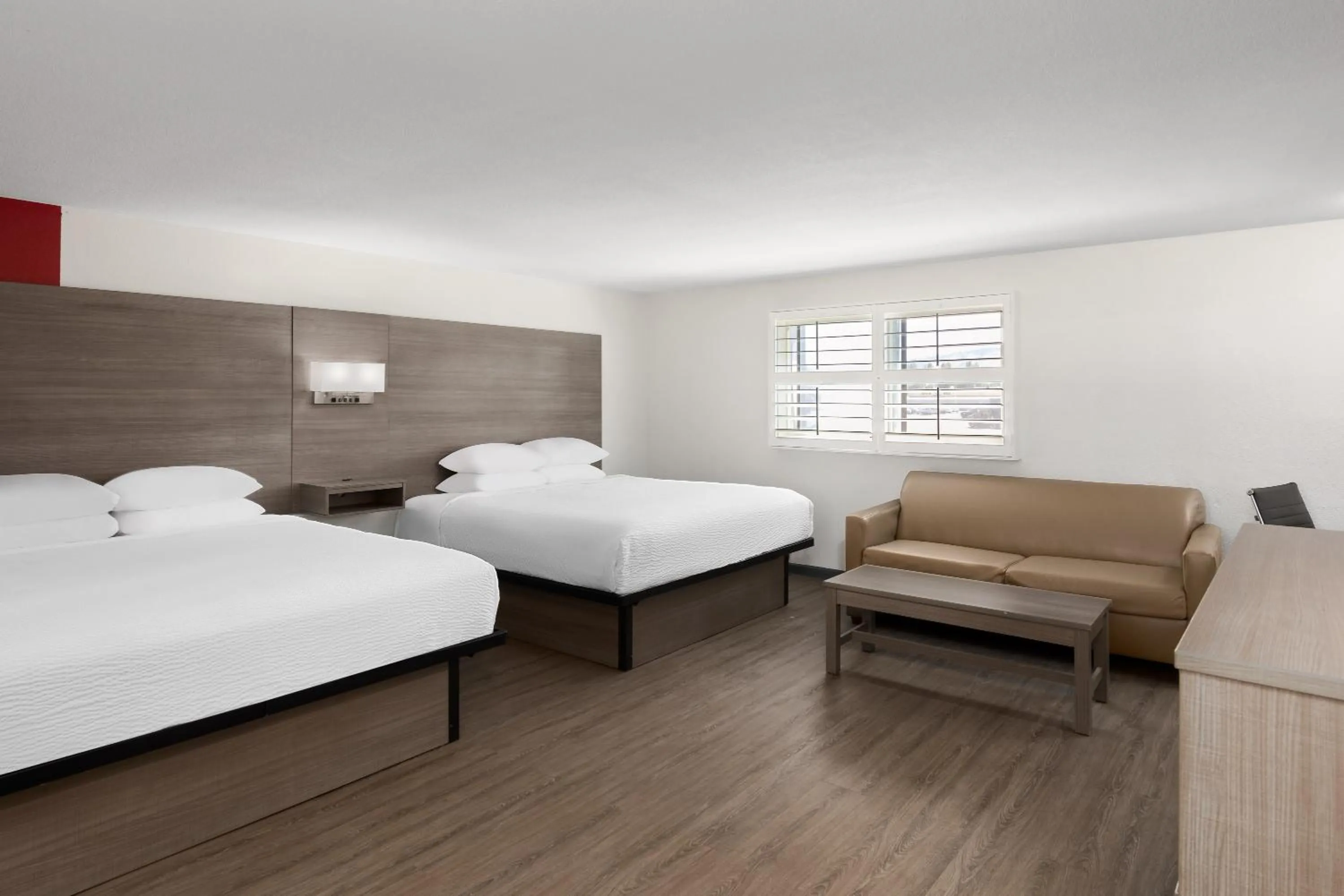 Bed in Ramada by Wyndham Medford Airport North