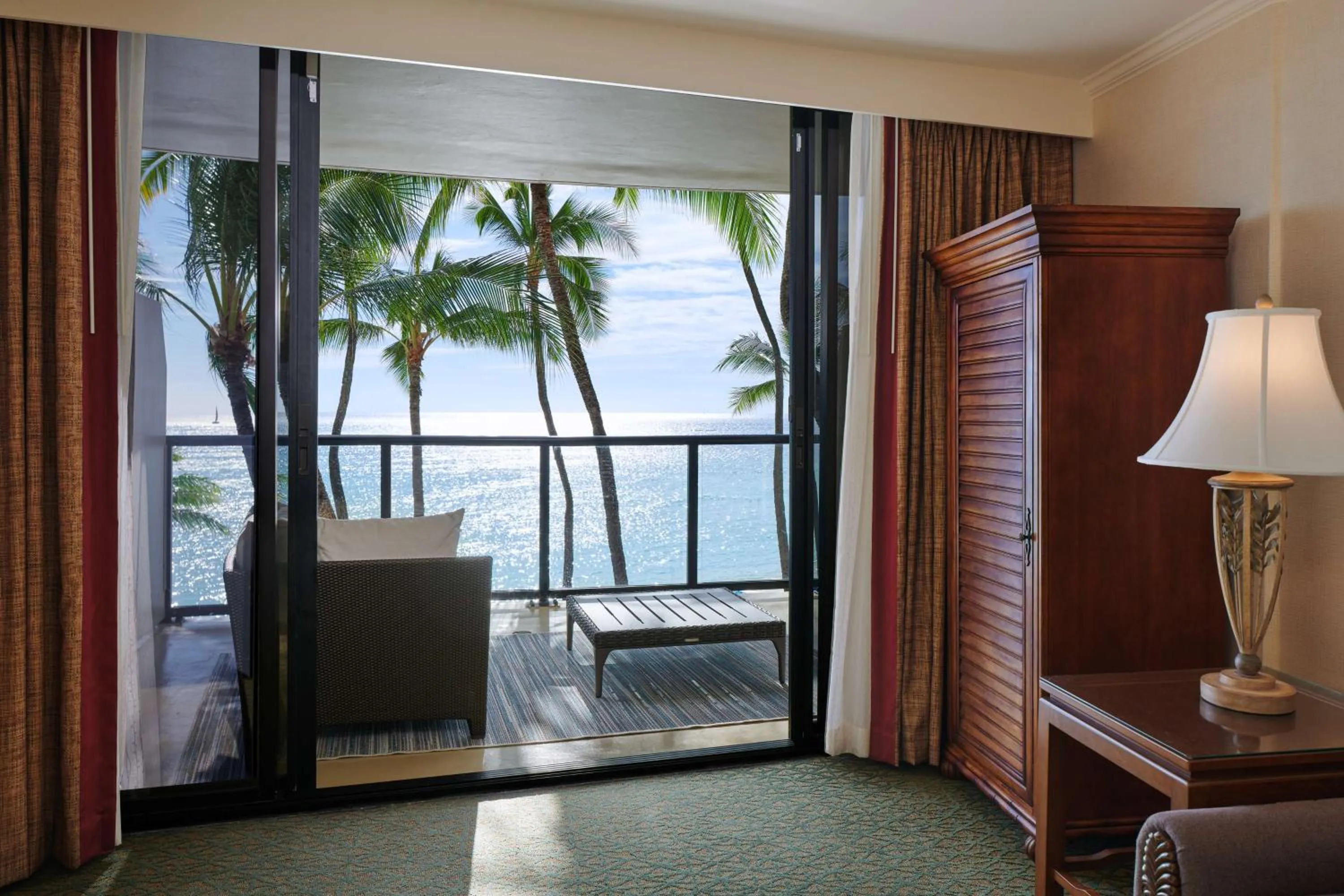 Photo of the whole room in OUTRIGGER Waikiki Beach Resort