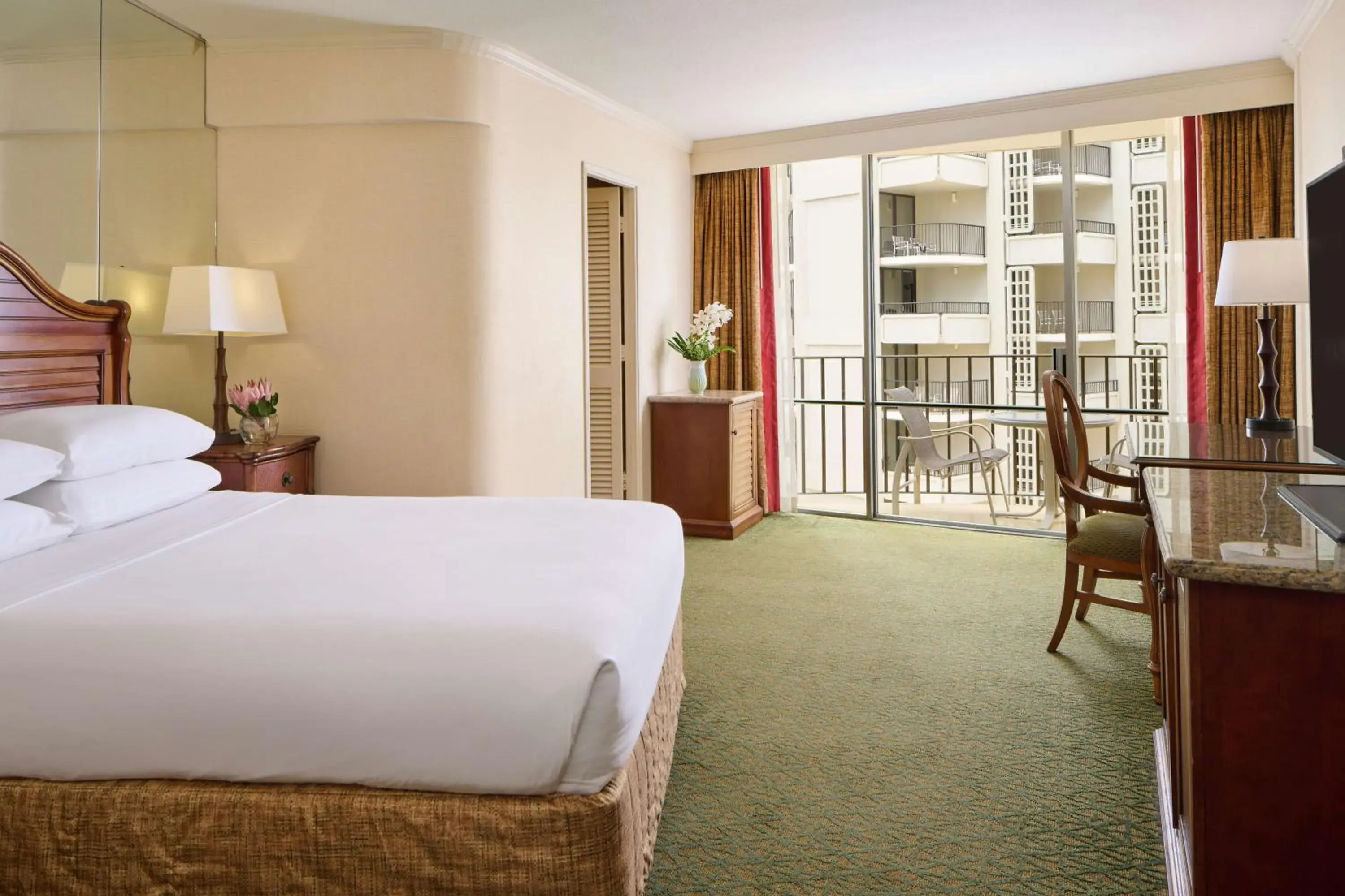 Bedroom, Bed in OUTRIGGER Waikiki Beach Resort Bedroom, Bed in OUTRIGGER Waikiki Beach Resort