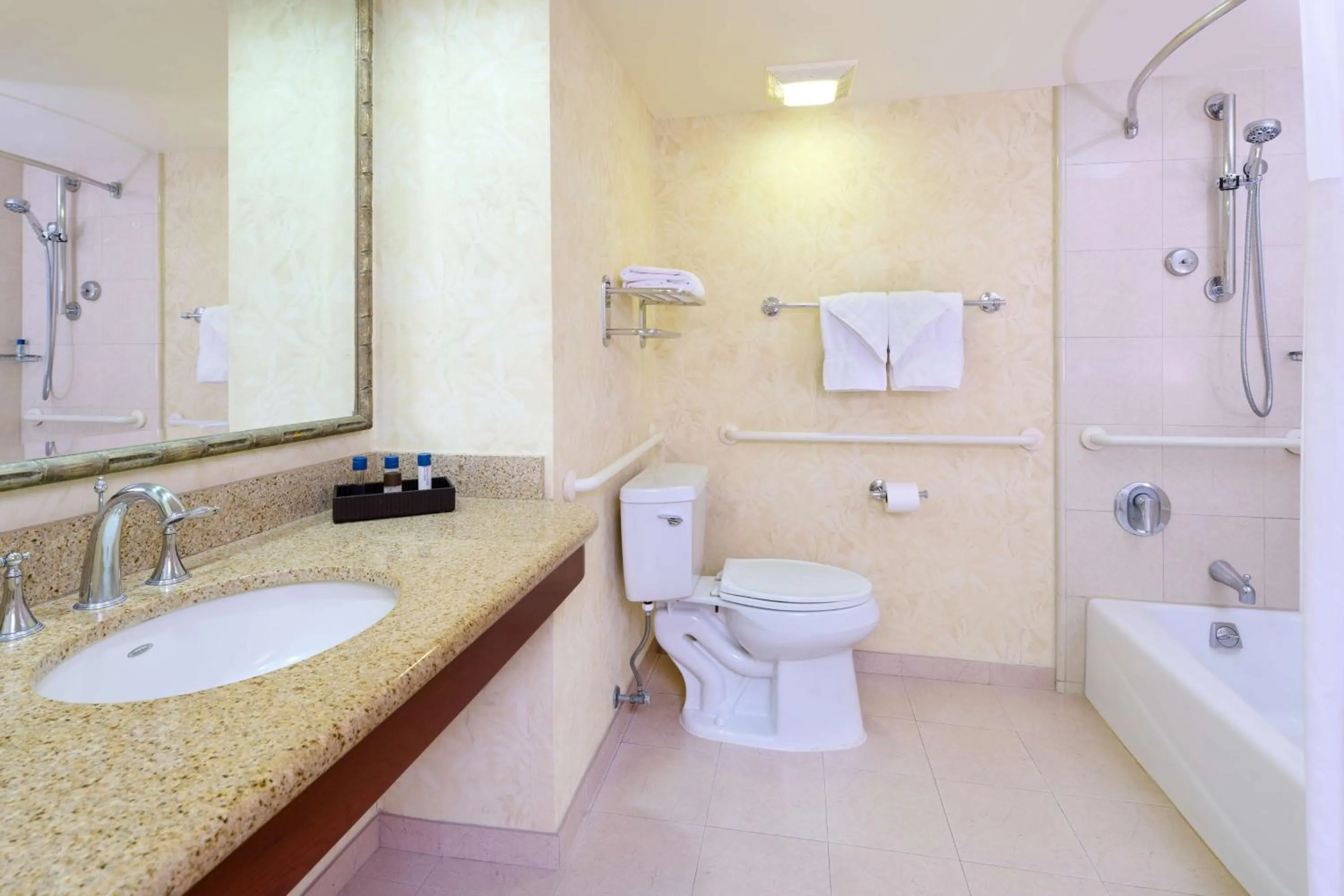 Bathroom in OUTRIGGER Waikiki Beach Resort