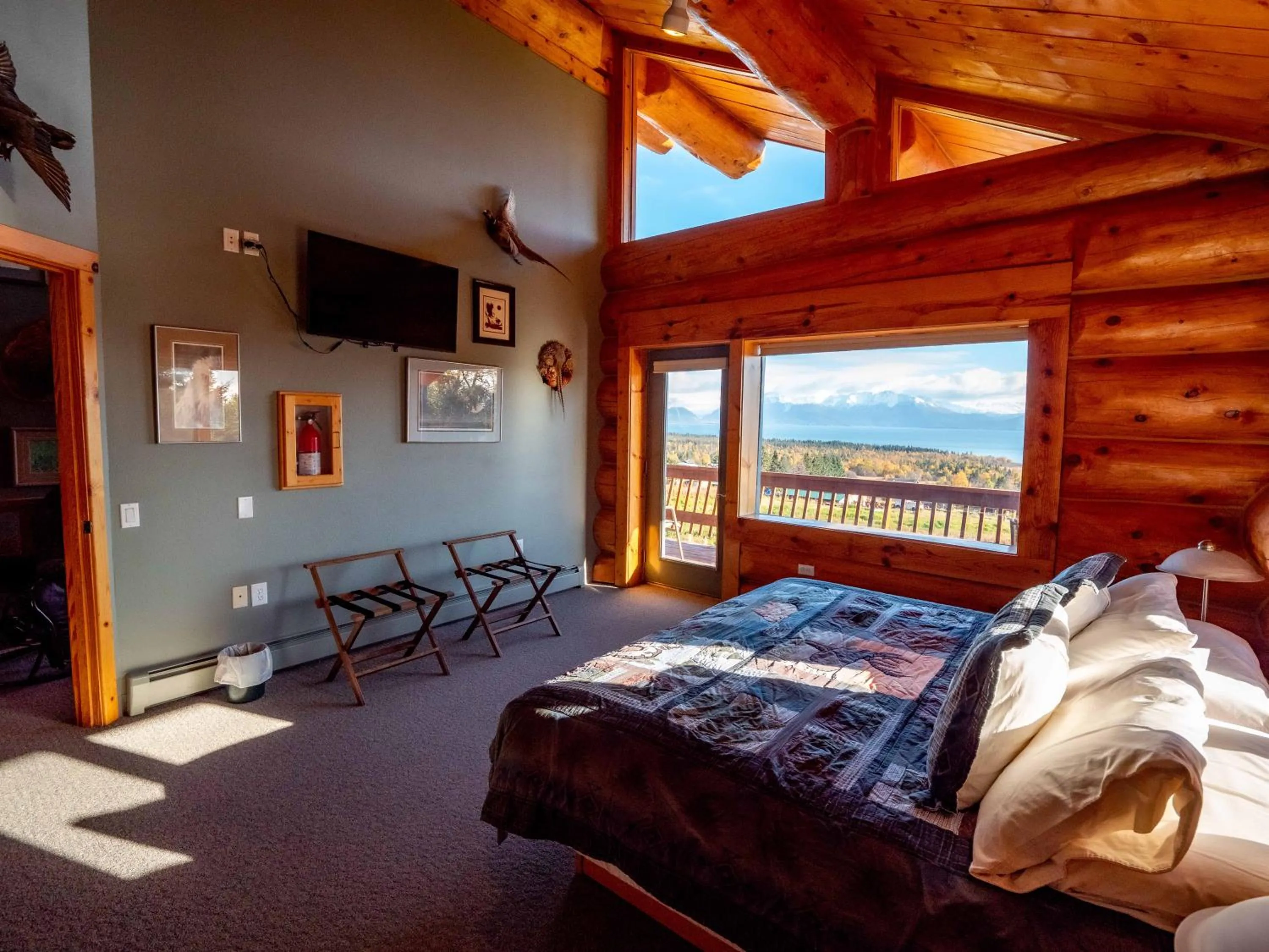 Bedroom, Bed in Good Karma Inn