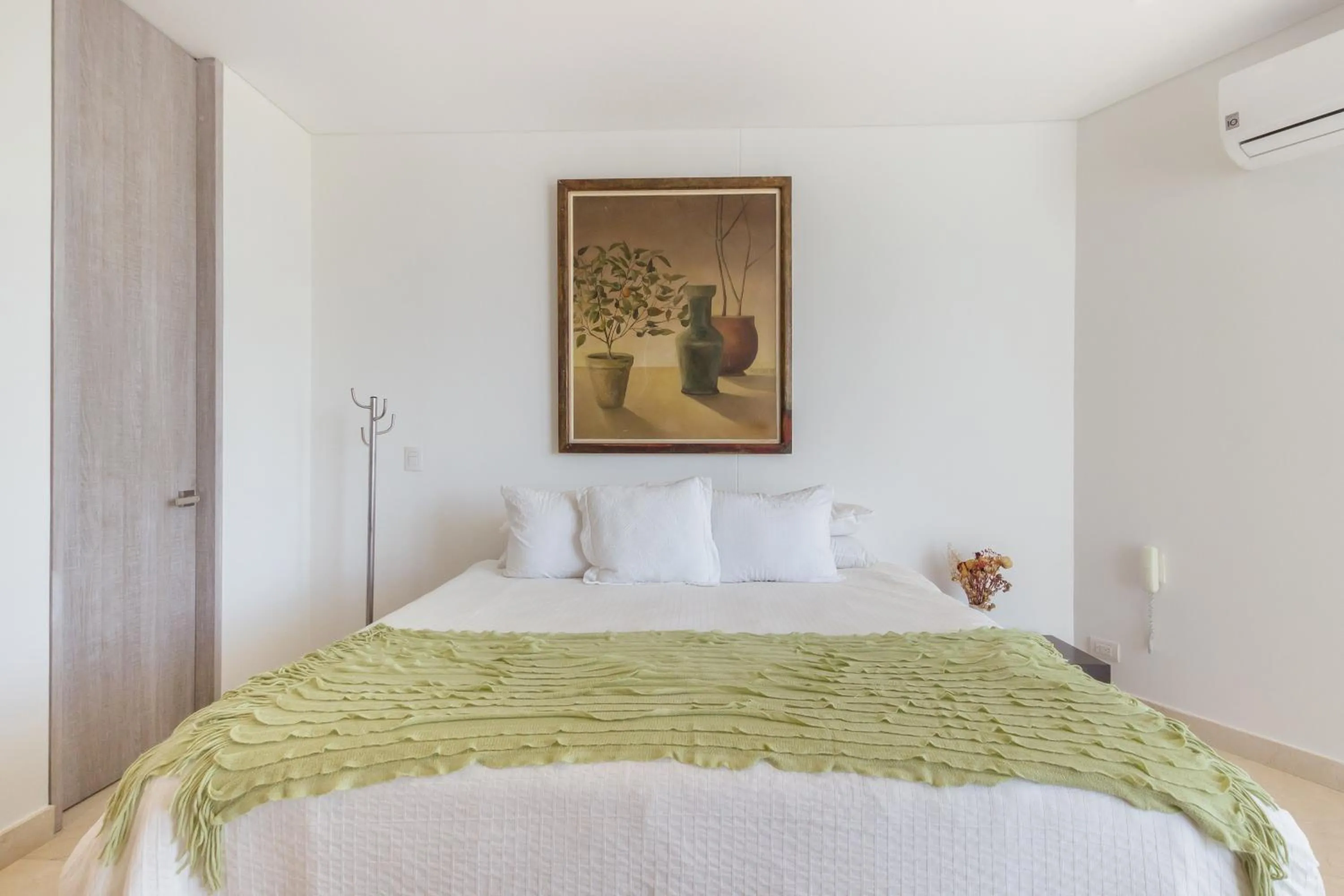 Bed in Grand Marina Suites Santa Marta