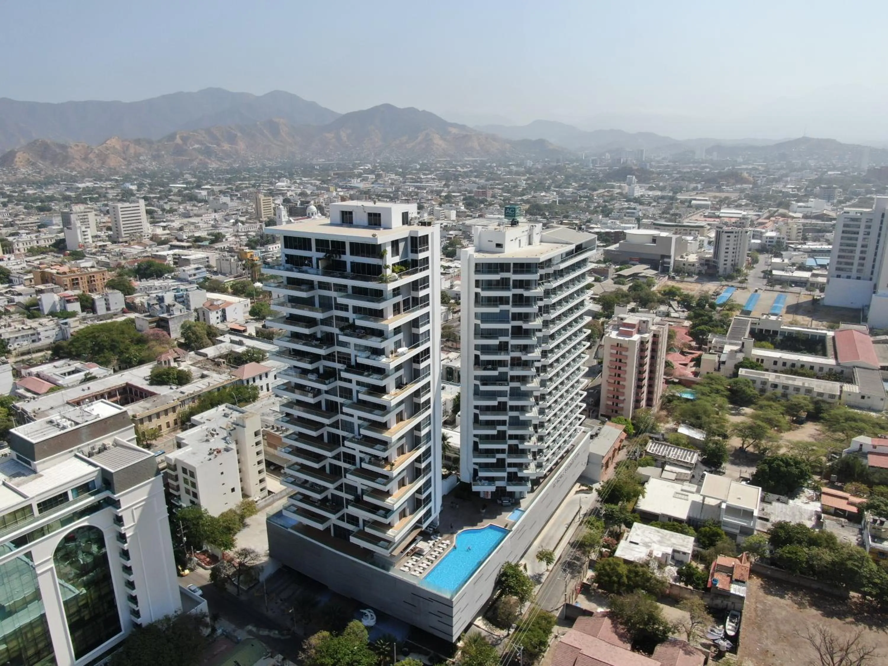 Property building in Grand Marina Suites Santa Marta