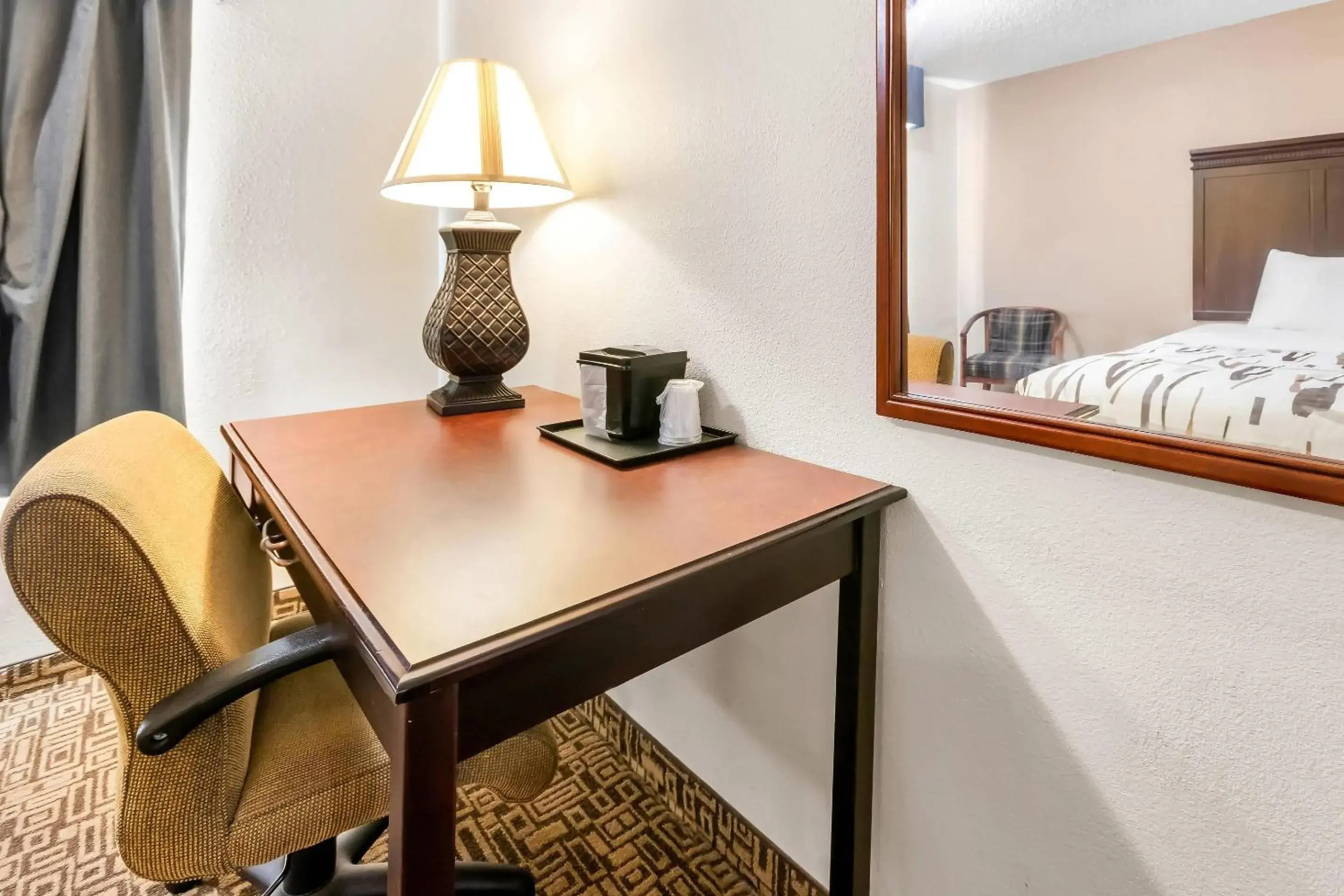 Bedroom, Bed in Rodeway Inn Bedroom, Bed in Rodeway Inn