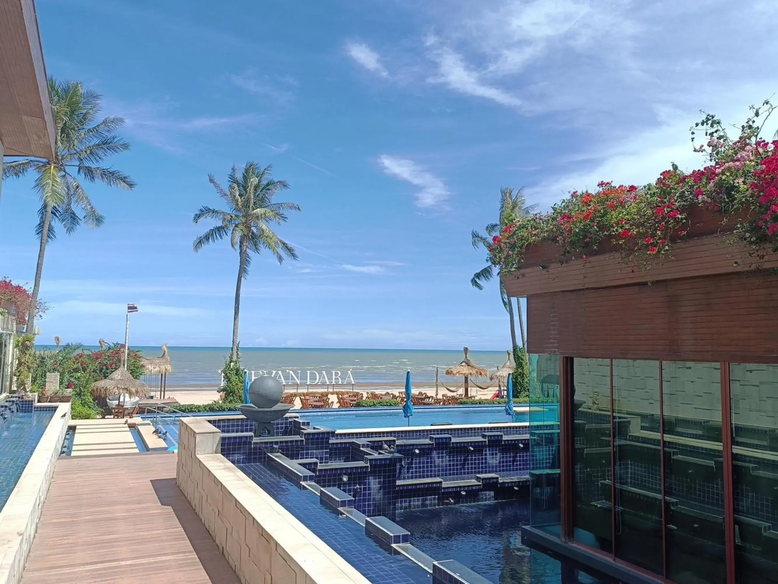 Lounge or bar in Dhevan Dara Beach Villa Kuiburi Lounge or bar in Dhevan Dara Beach Villa Kuiburi