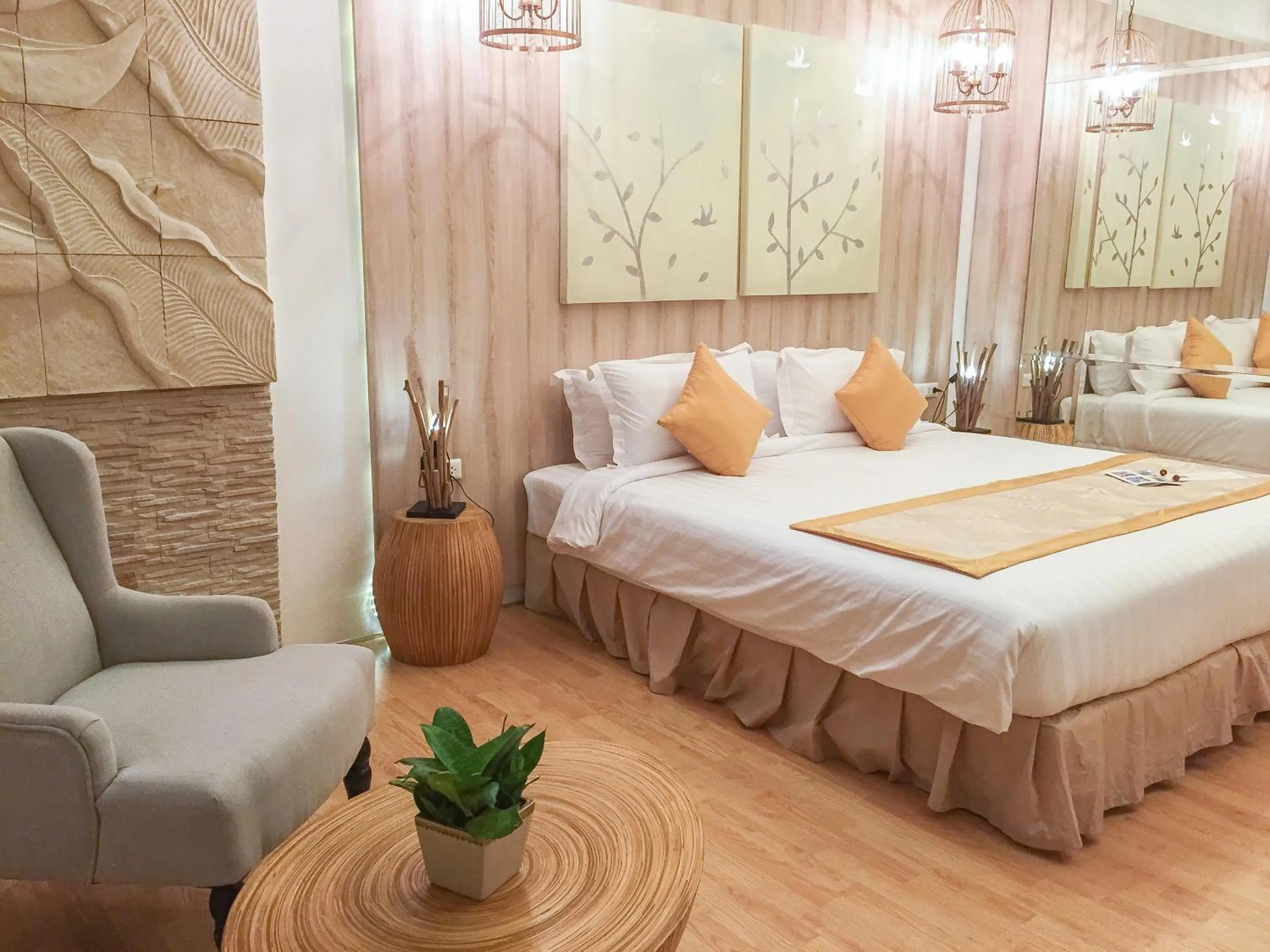 Bedroom, Bed in Dhevan Dara Beach Villa Kuiburi