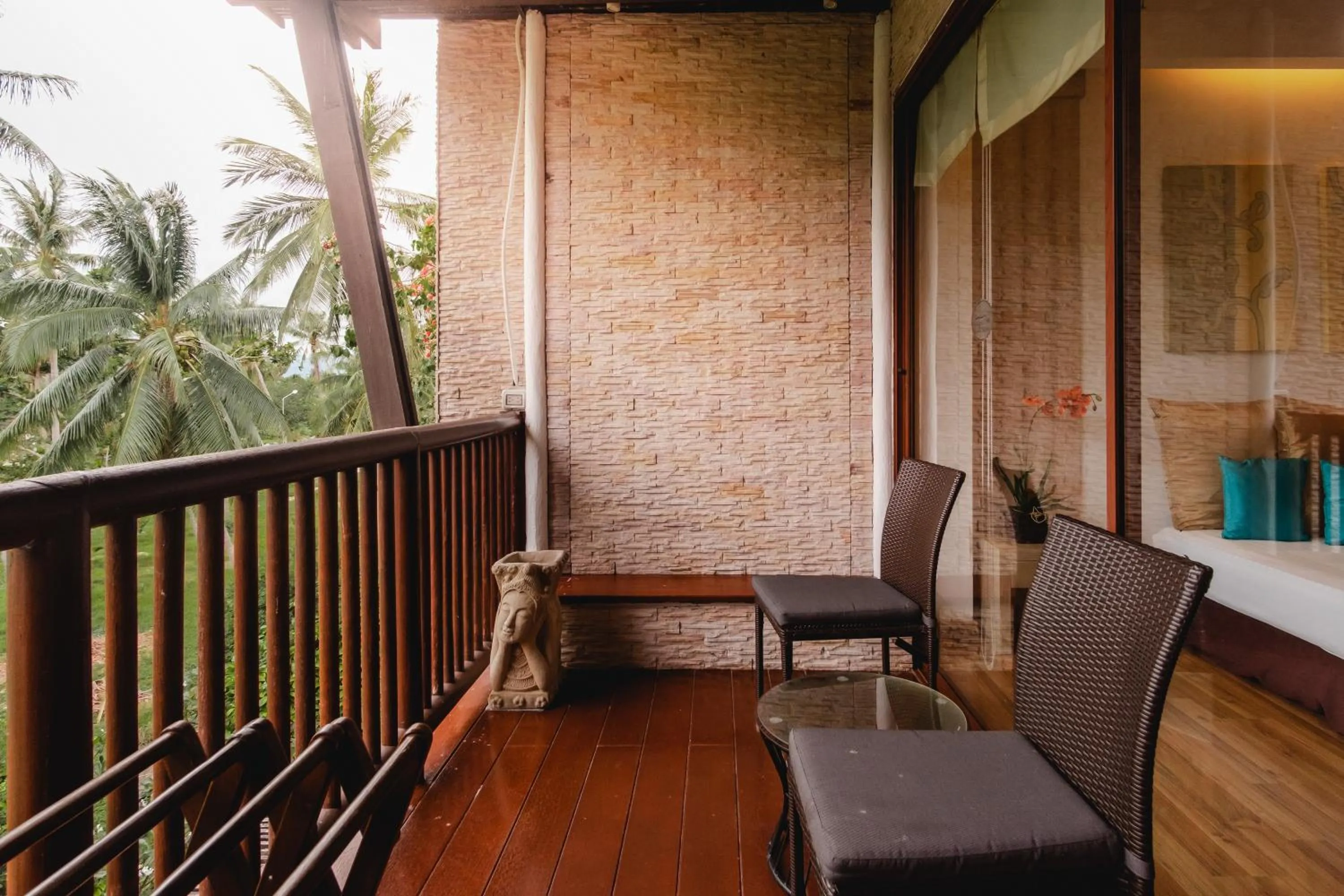 Balcony/Terrace in Dhevan Dara Beach Villa Kuiburi