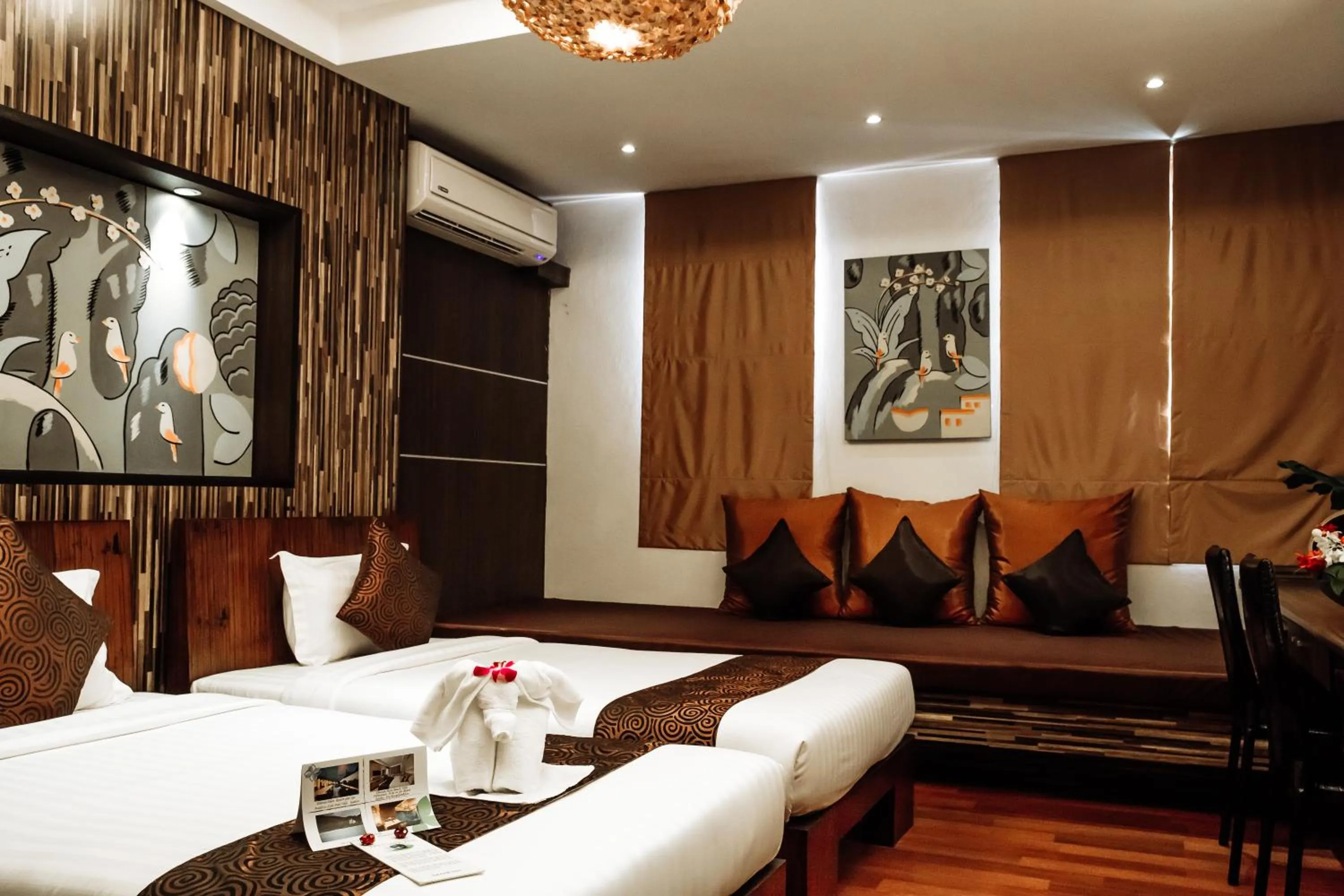 Shower in Dhevan Dara Beach Villa Kuiburi