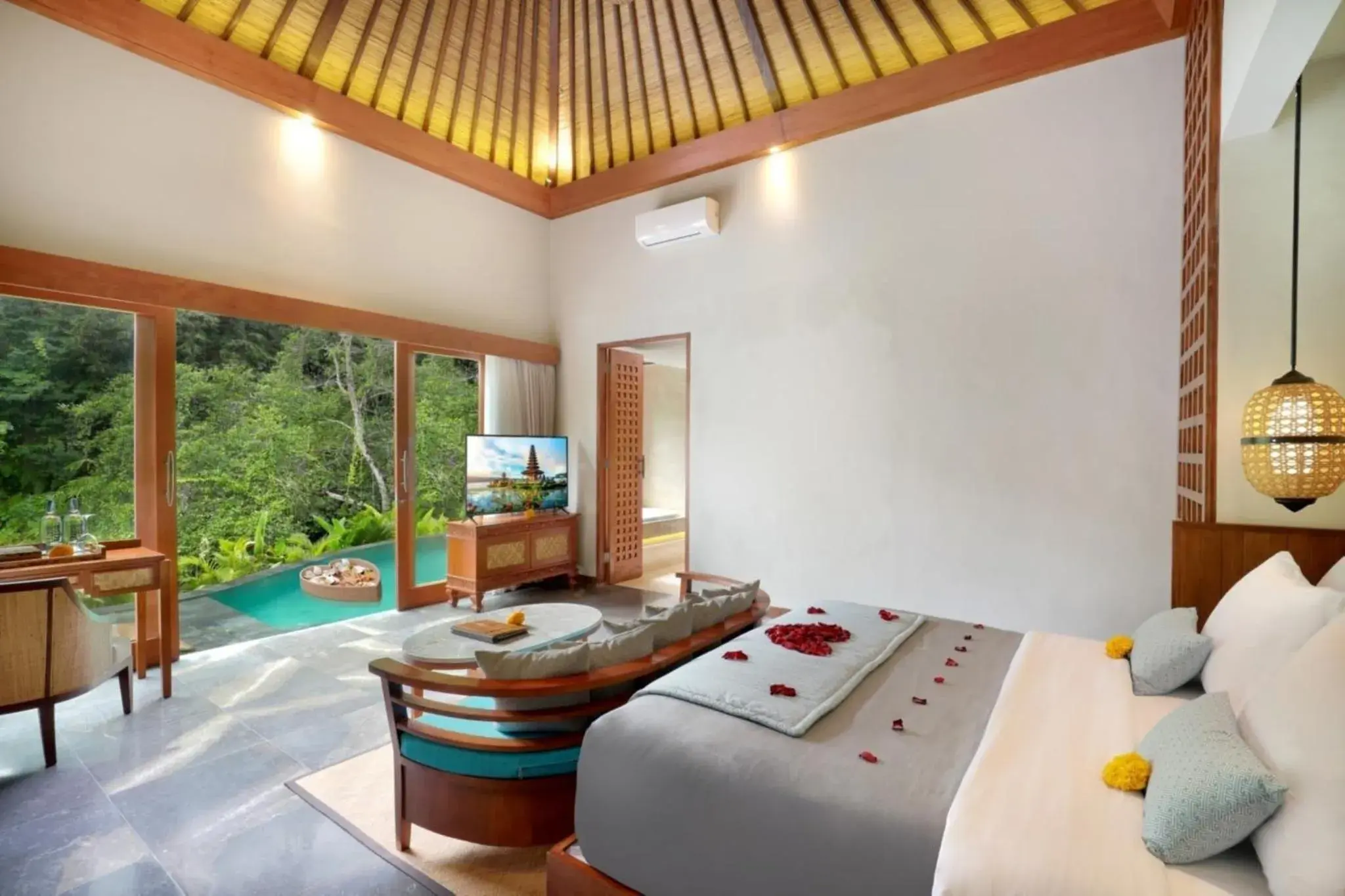 Bed in Aksari Resort & Spa Ubud by Ini Vie Hospitality Bed in Aksari Resort & Spa Ubud by Ini Vie Hospitality