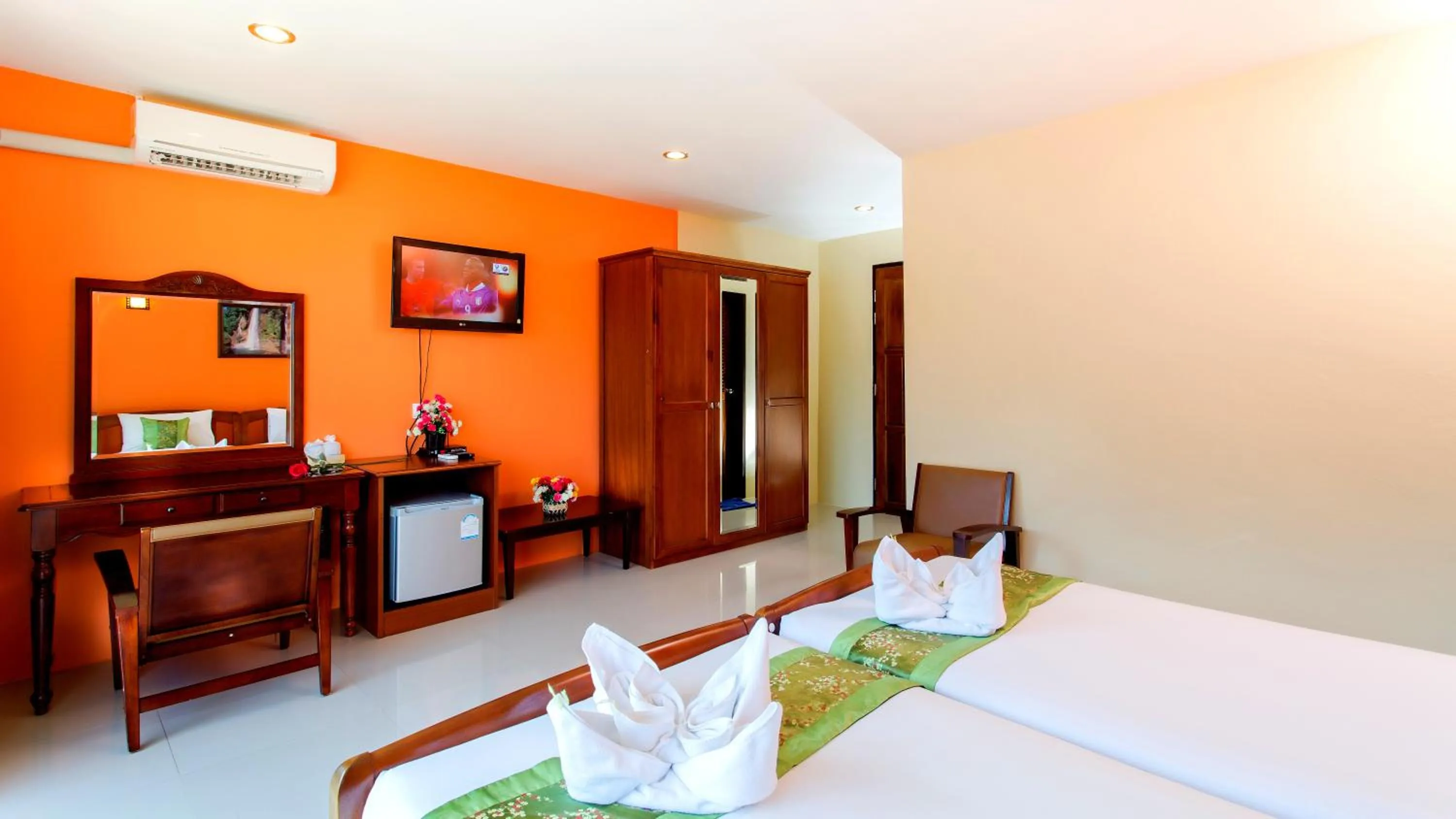 TV and multimedia, Bed in Phi Phi Maiyada Resort