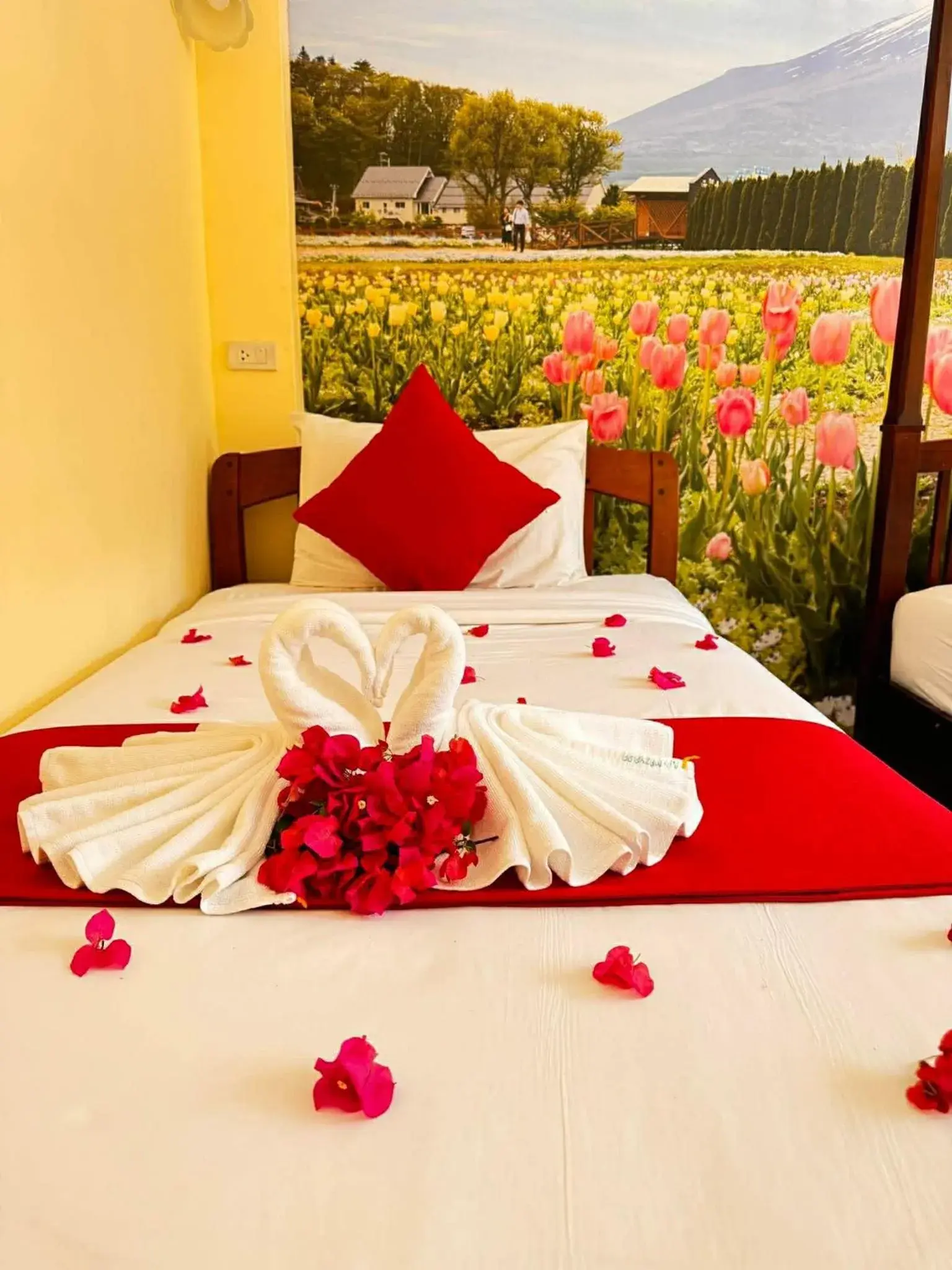 Bed in Phi Phi Maiyada Resort Bed in Phi Phi Maiyada Resort