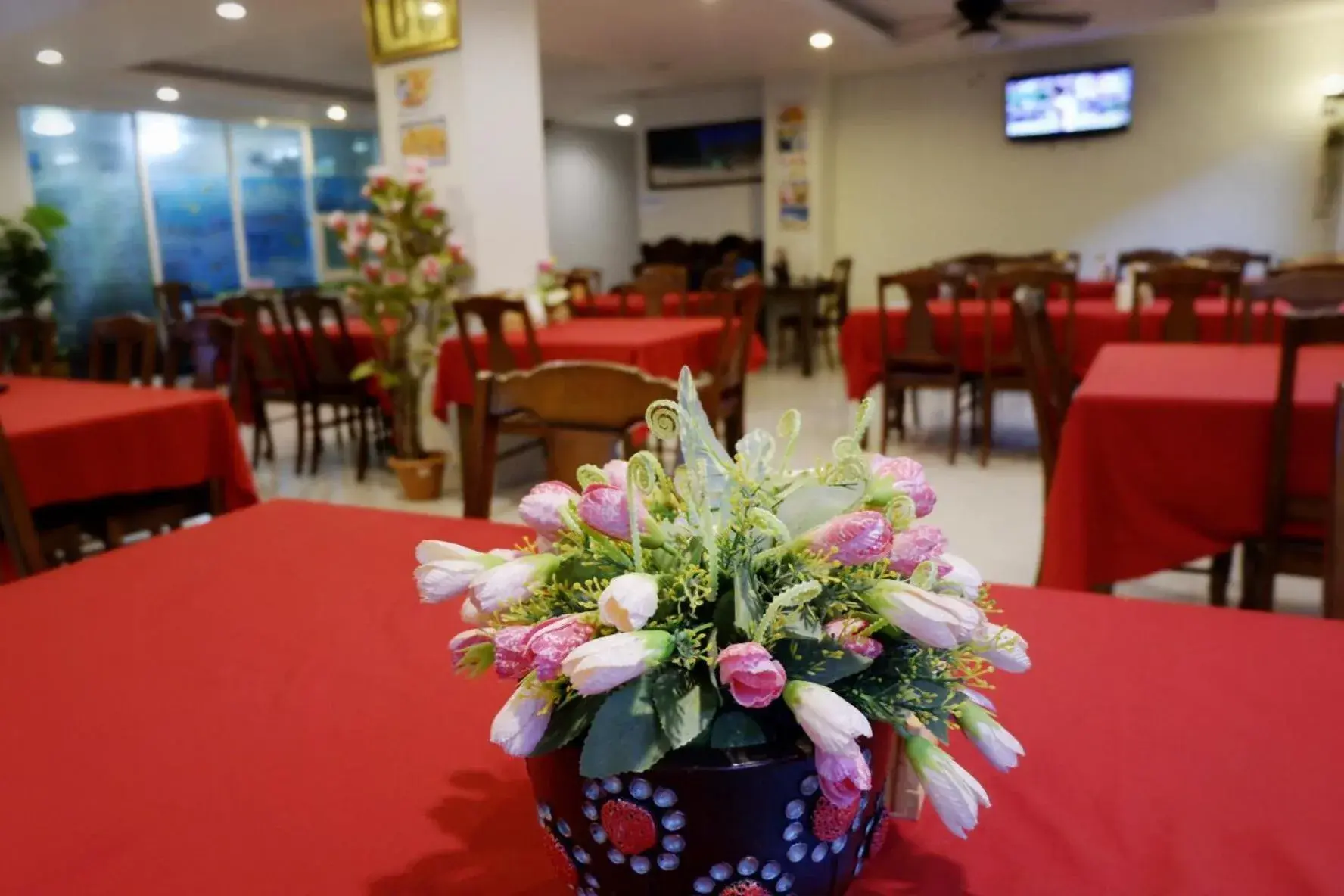 Restaurant/places to eat in Phi Phi Maiyada Resort Restaurant/places to eat in Phi Phi Maiyada Resort