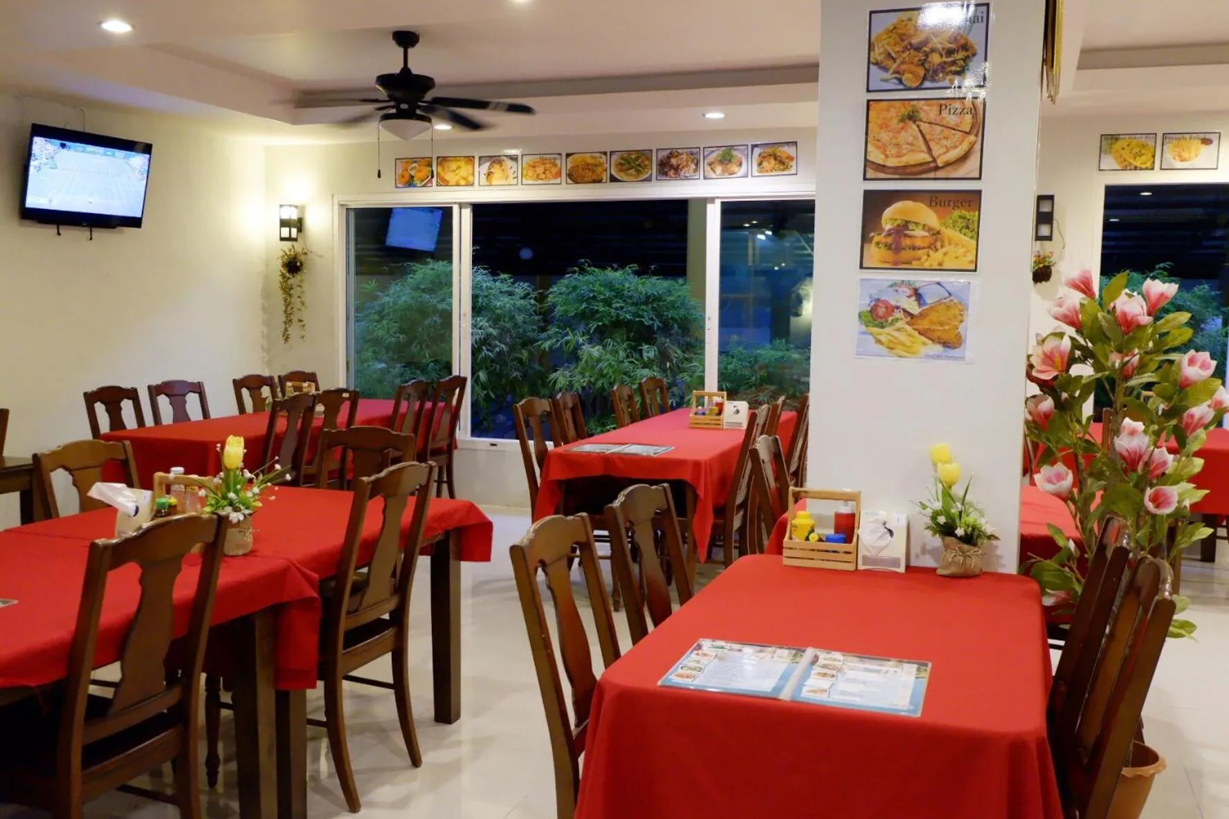 Restaurant/places to eat in Phi Phi Maiyada Resort