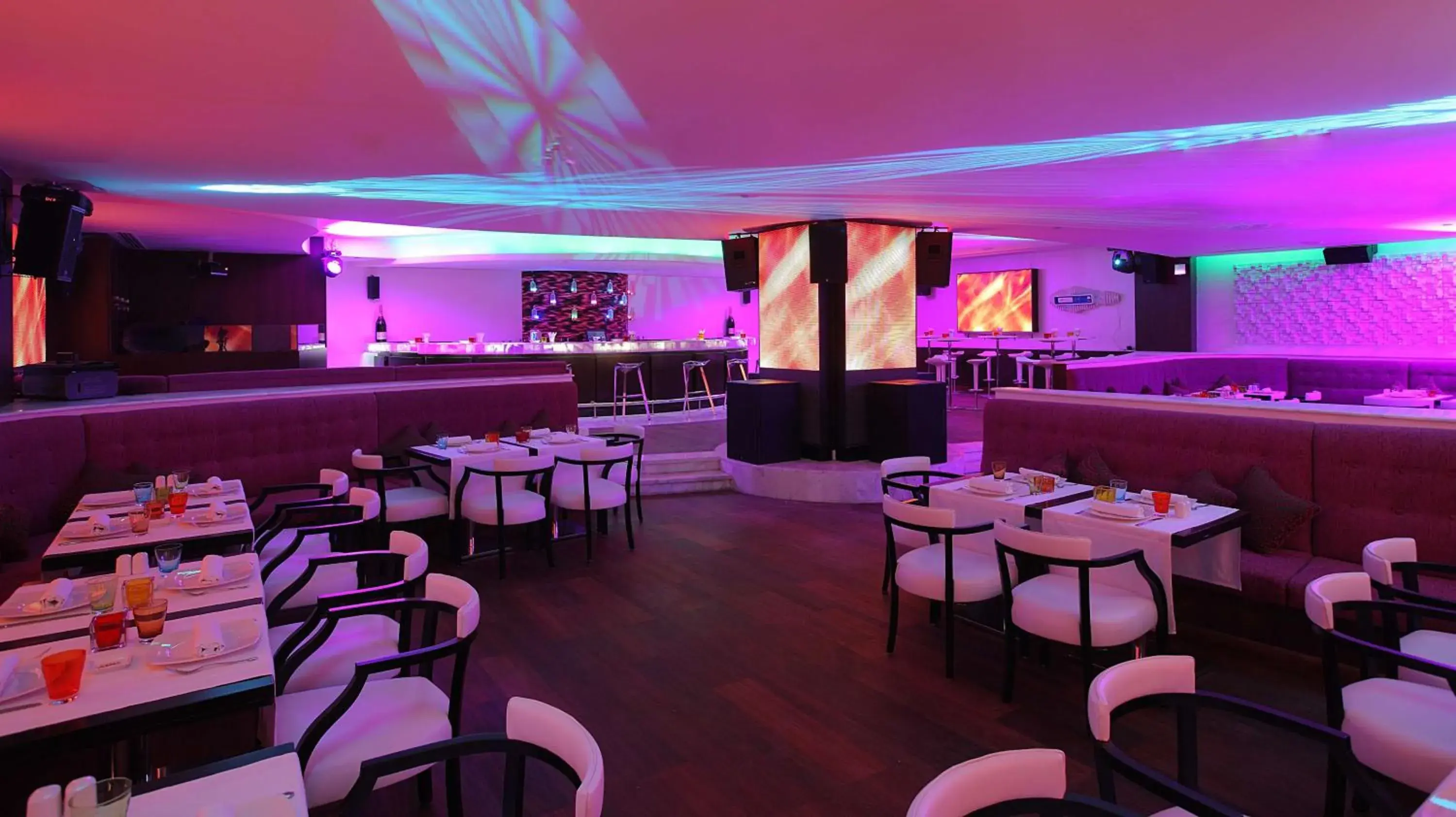 Lounge or bar in Hilton Alexandria Corniche Hotel Lounge or bar in Hilton Alexandria Corniche Hotel