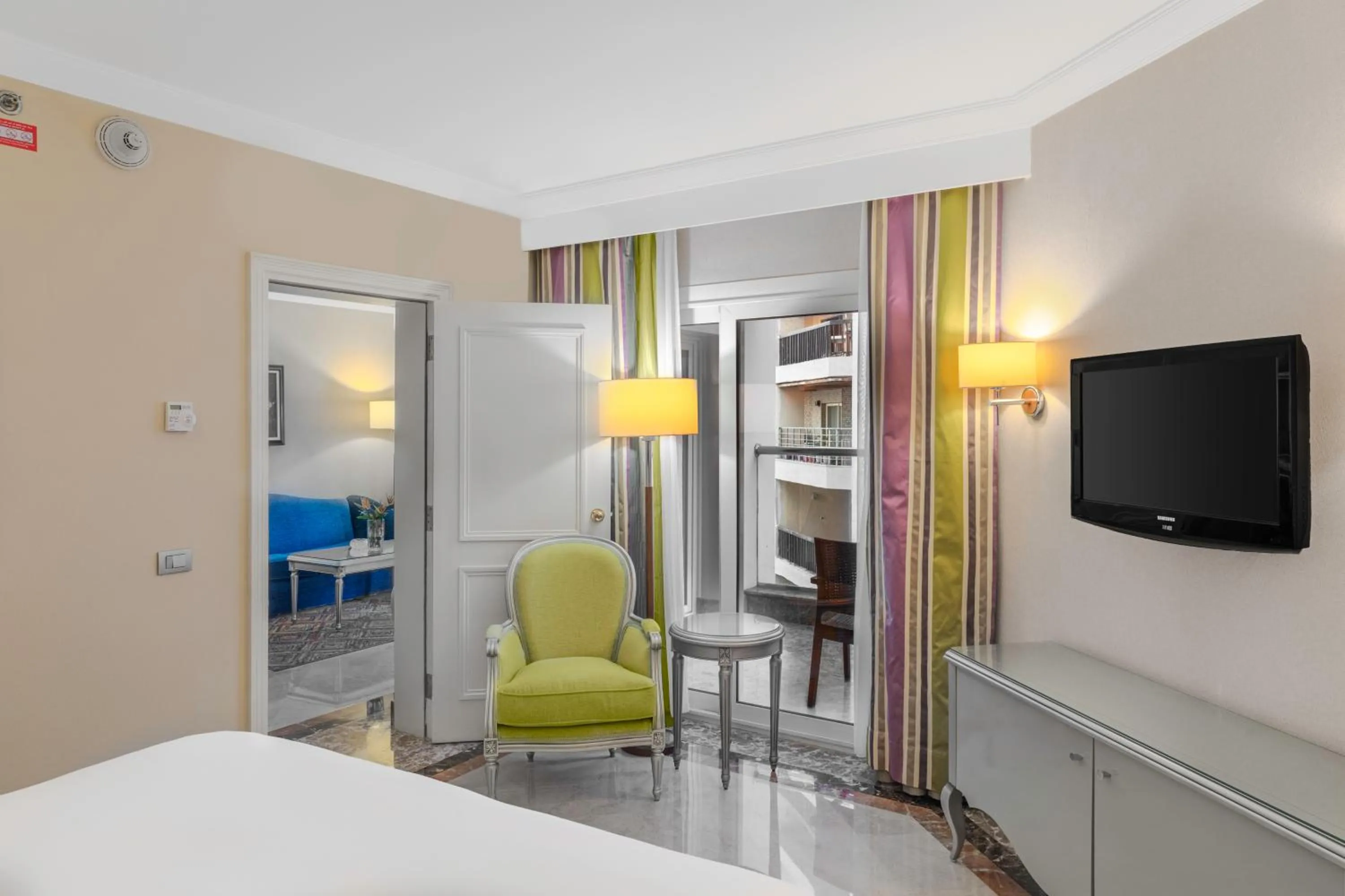 TV and multimedia, Bed in Hilton Alexandria Corniche Hotel