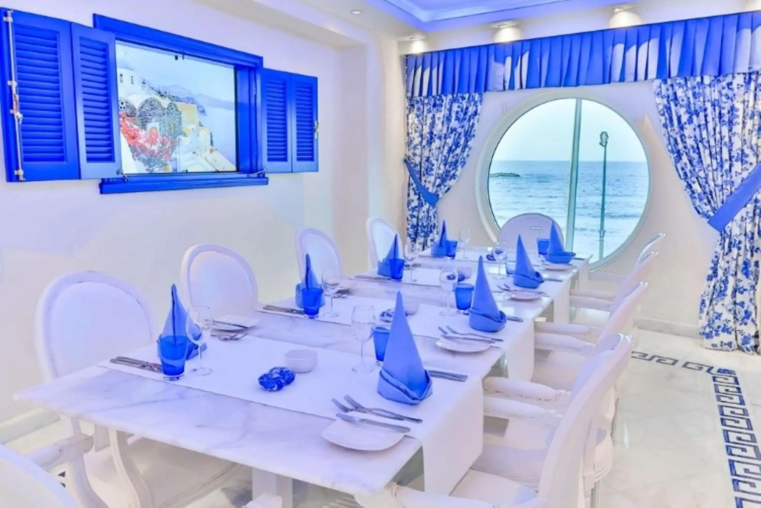 Restaurant/places to eat in Hilton Alexandria Corniche Hotel Restaurant/places to eat in Hilton Alexandria Corniche Hotel