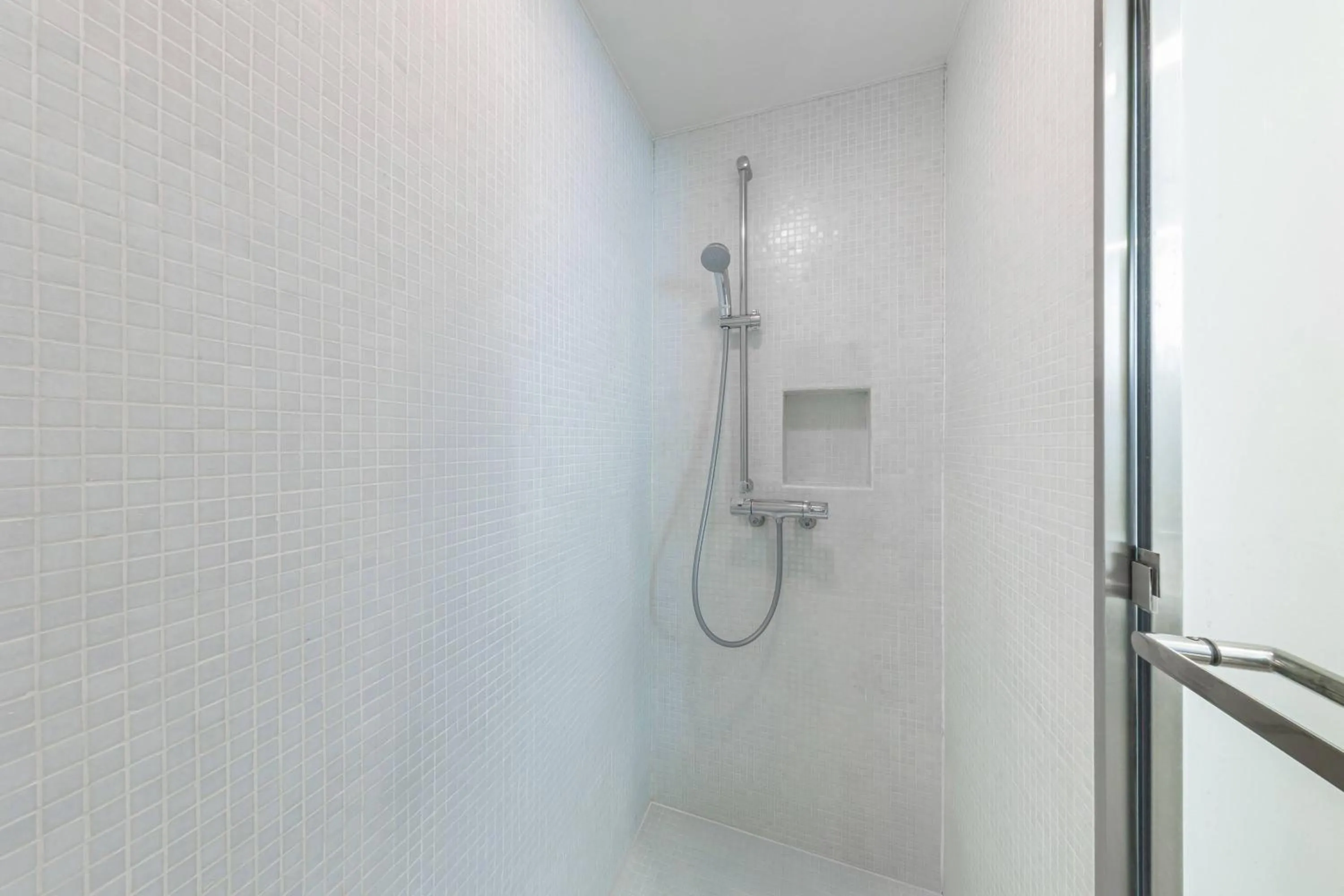 Shower in Spa Resort Hawaiians VIR Port