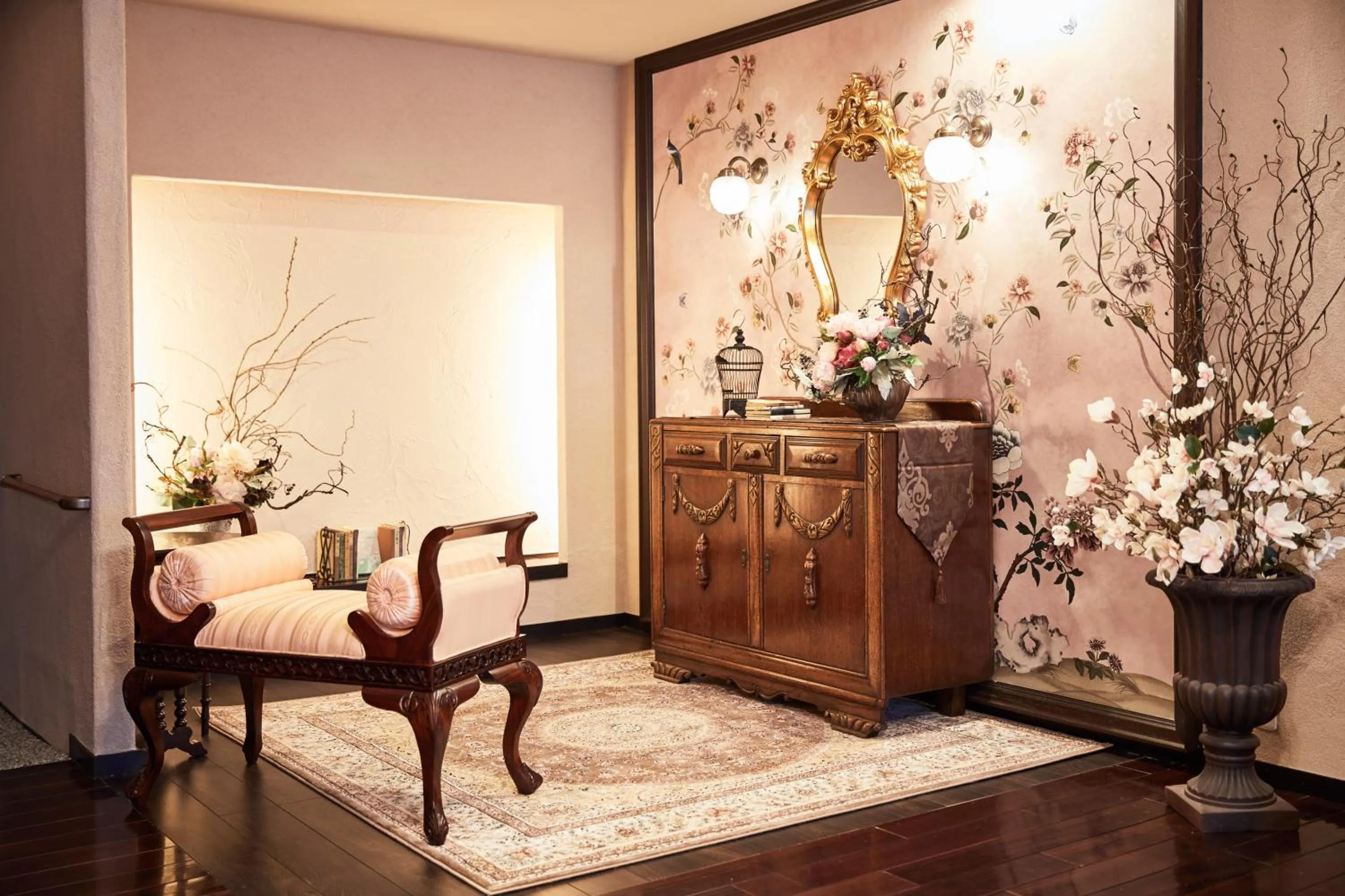 Seating area in Tateshina Shinyu Onsen