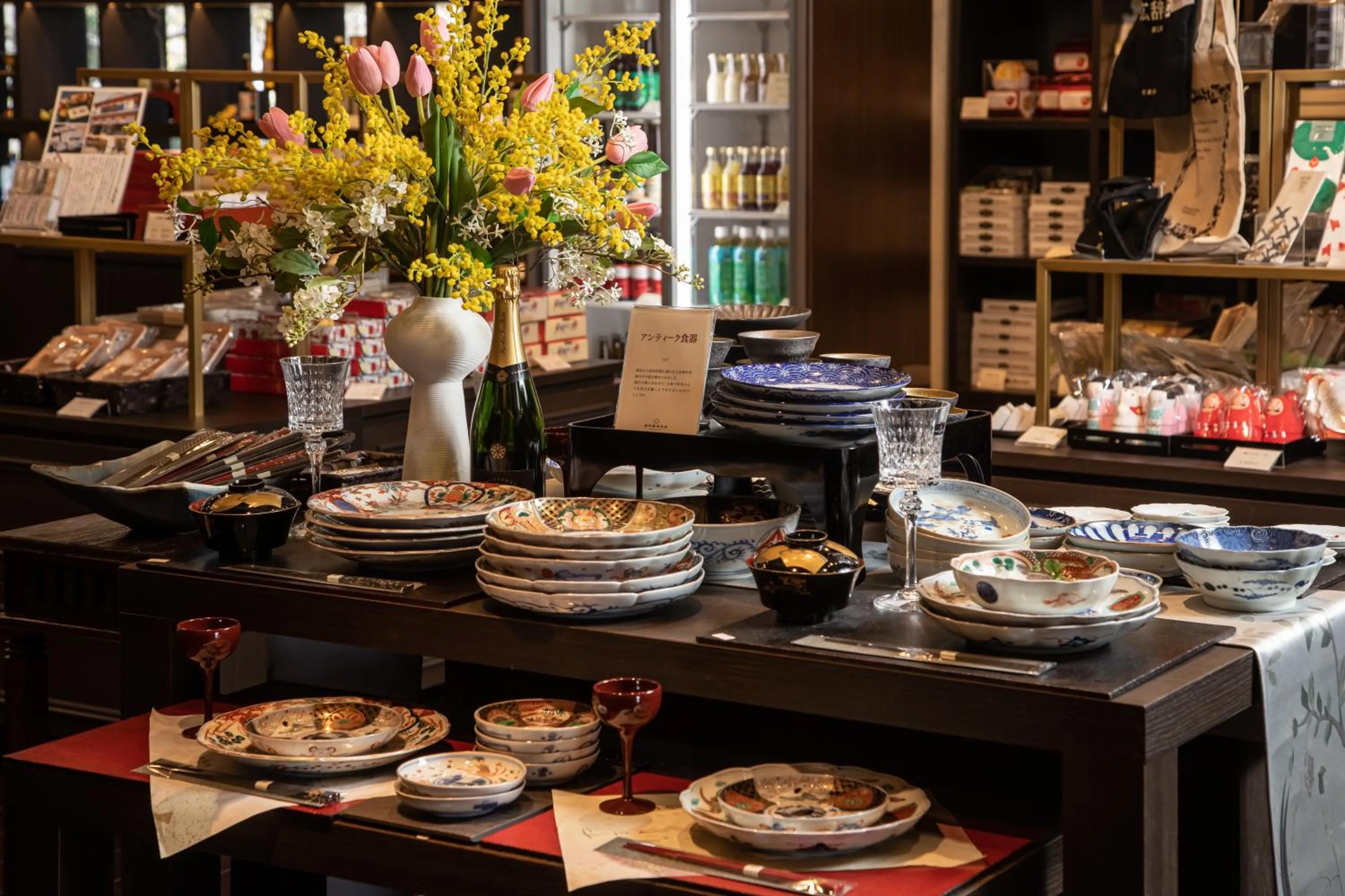 Shopping Area in Tateshina Shinyu Onsen