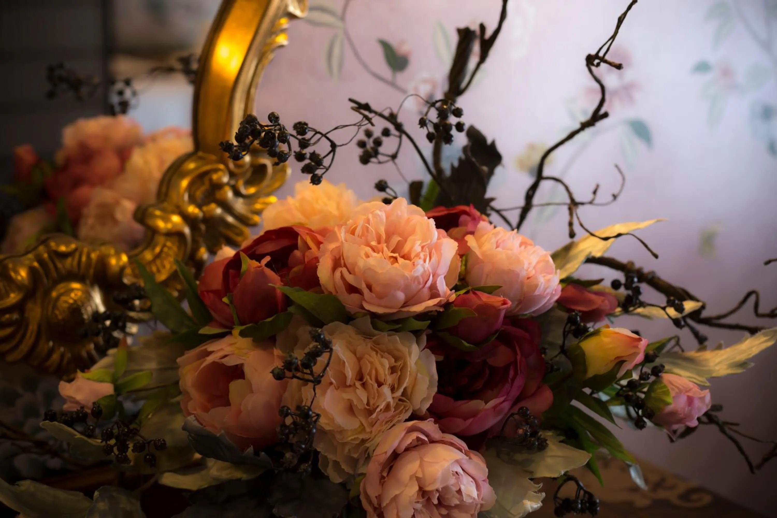 Decorative detail in Tateshina Shinyu Onsen
