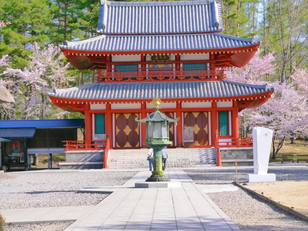 Nearby landmark in Tateshina Shinyu Onsen