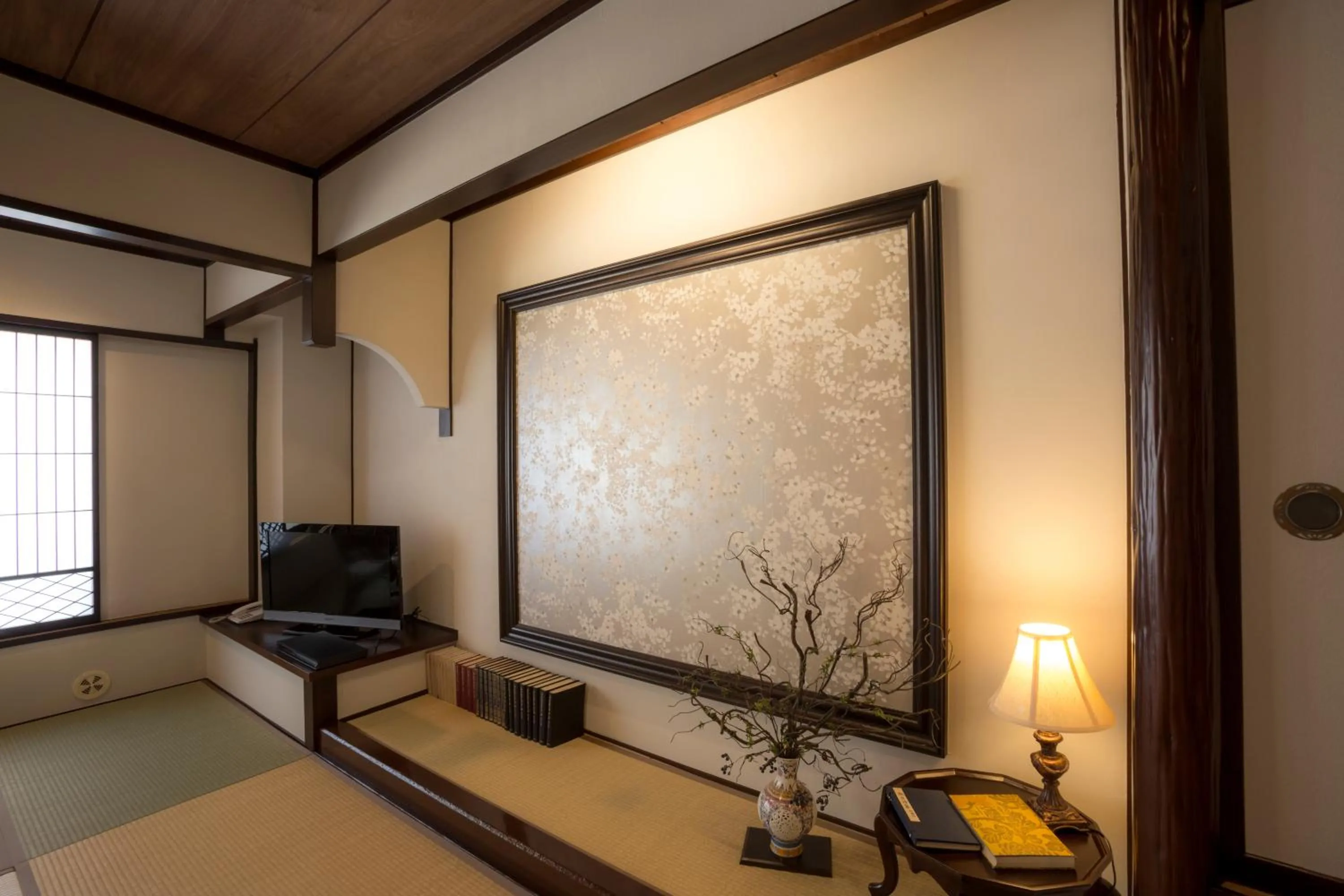 Decorative detail in Tateshina Shinyu Onsen