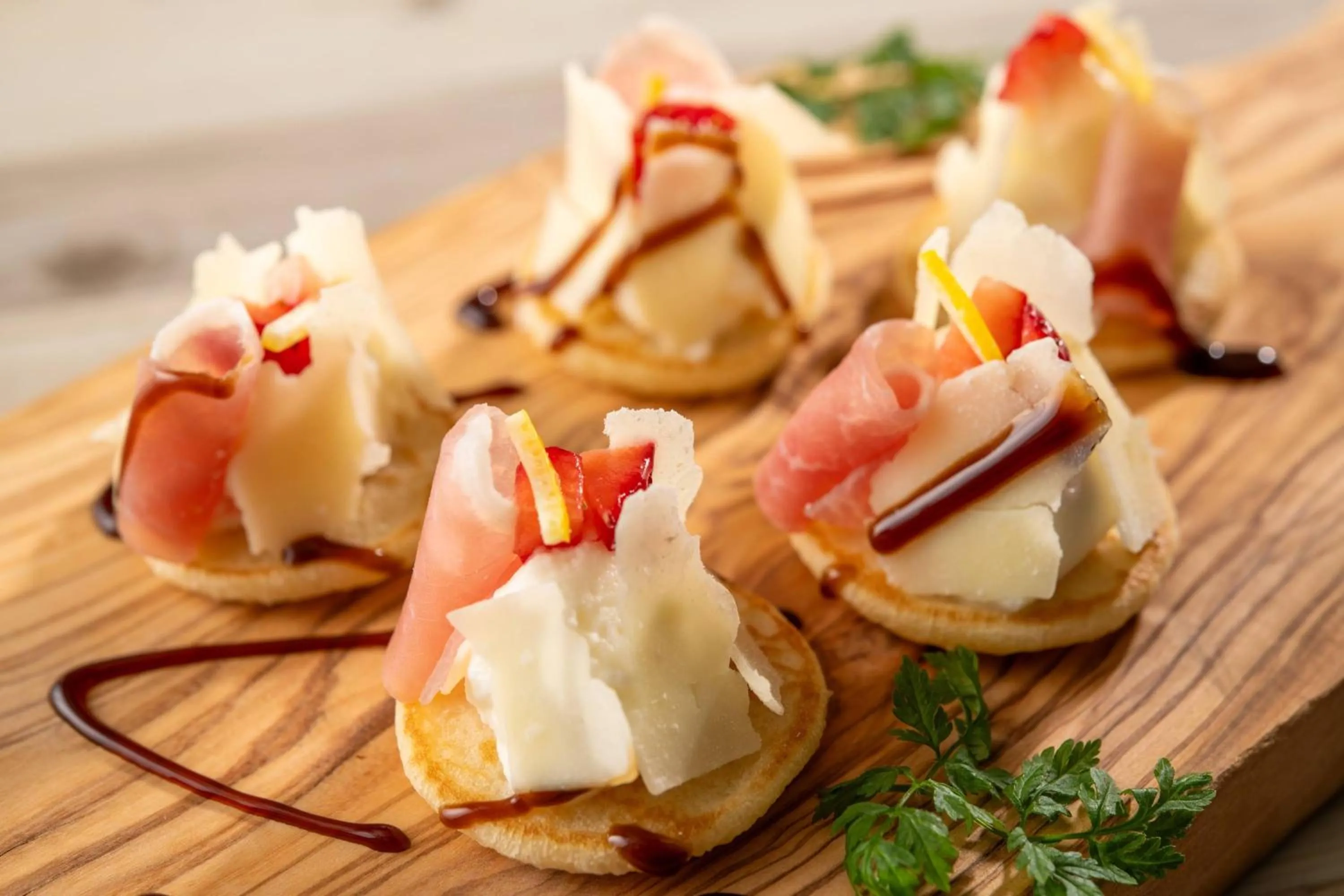 Dinner in Spa Resort Hawaiians Monolith Tower