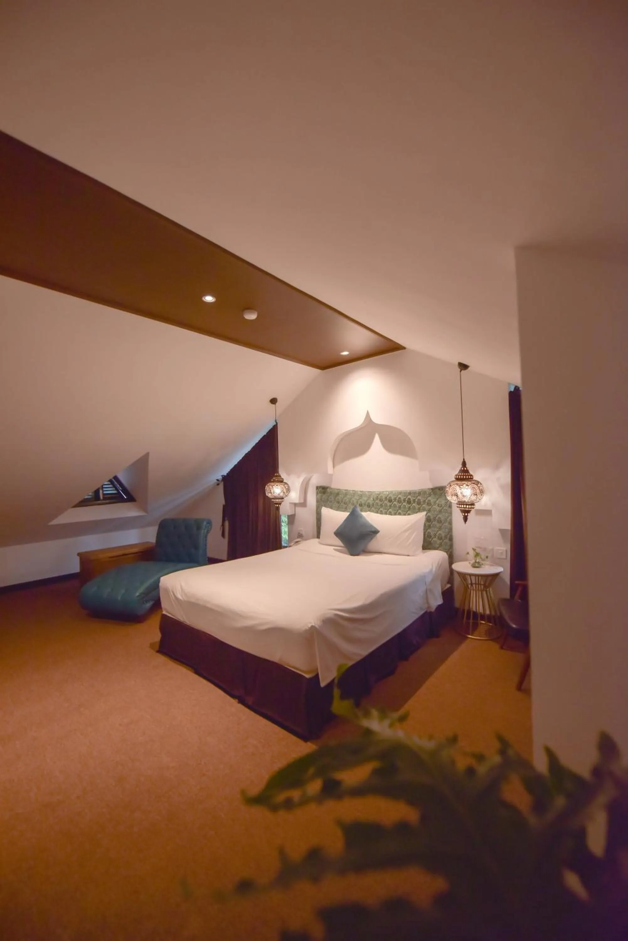 Photo of the whole room, Bed in Rosa Hanoi Hotel