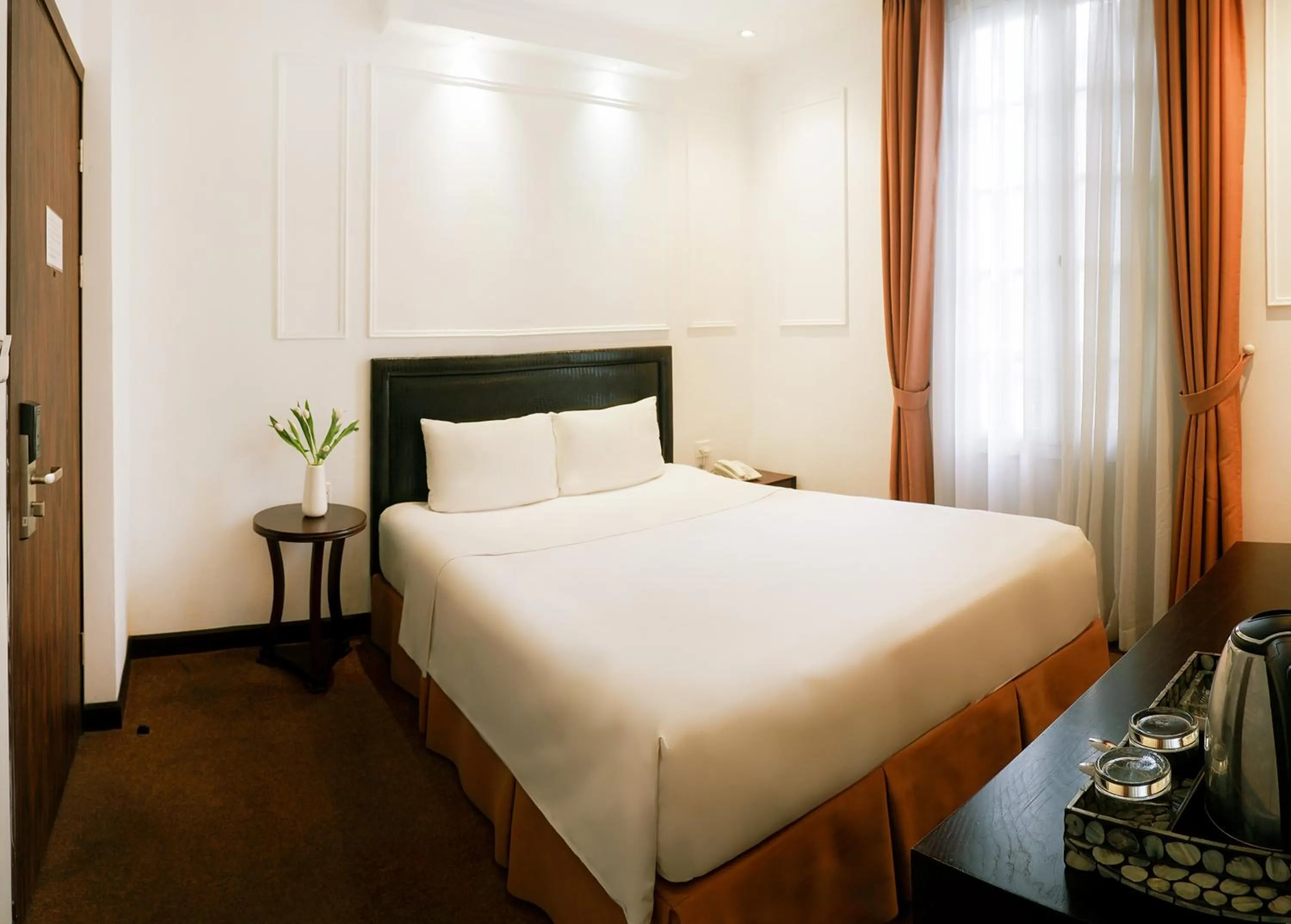 Bedroom, Bed in Rosa Hanoi Hotel