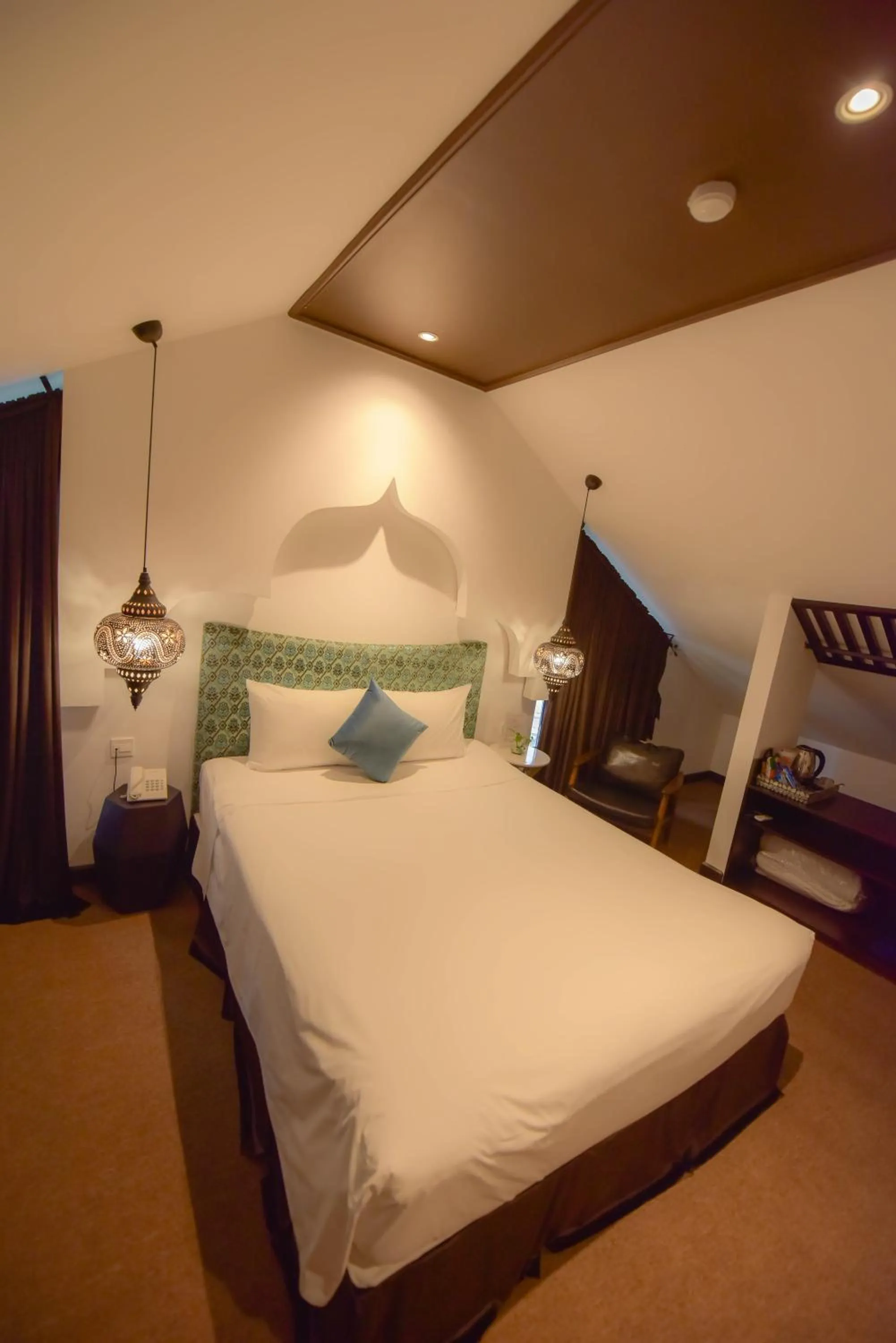 Photo of the whole room, Bed in Rosa Hanoi Hotel