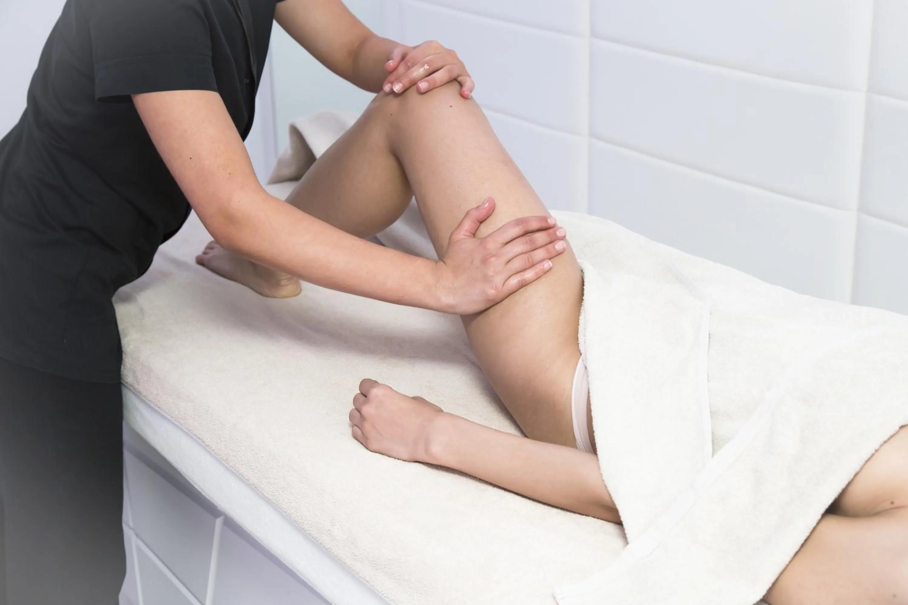 Massage in Best Western Plus Cannes Riviera