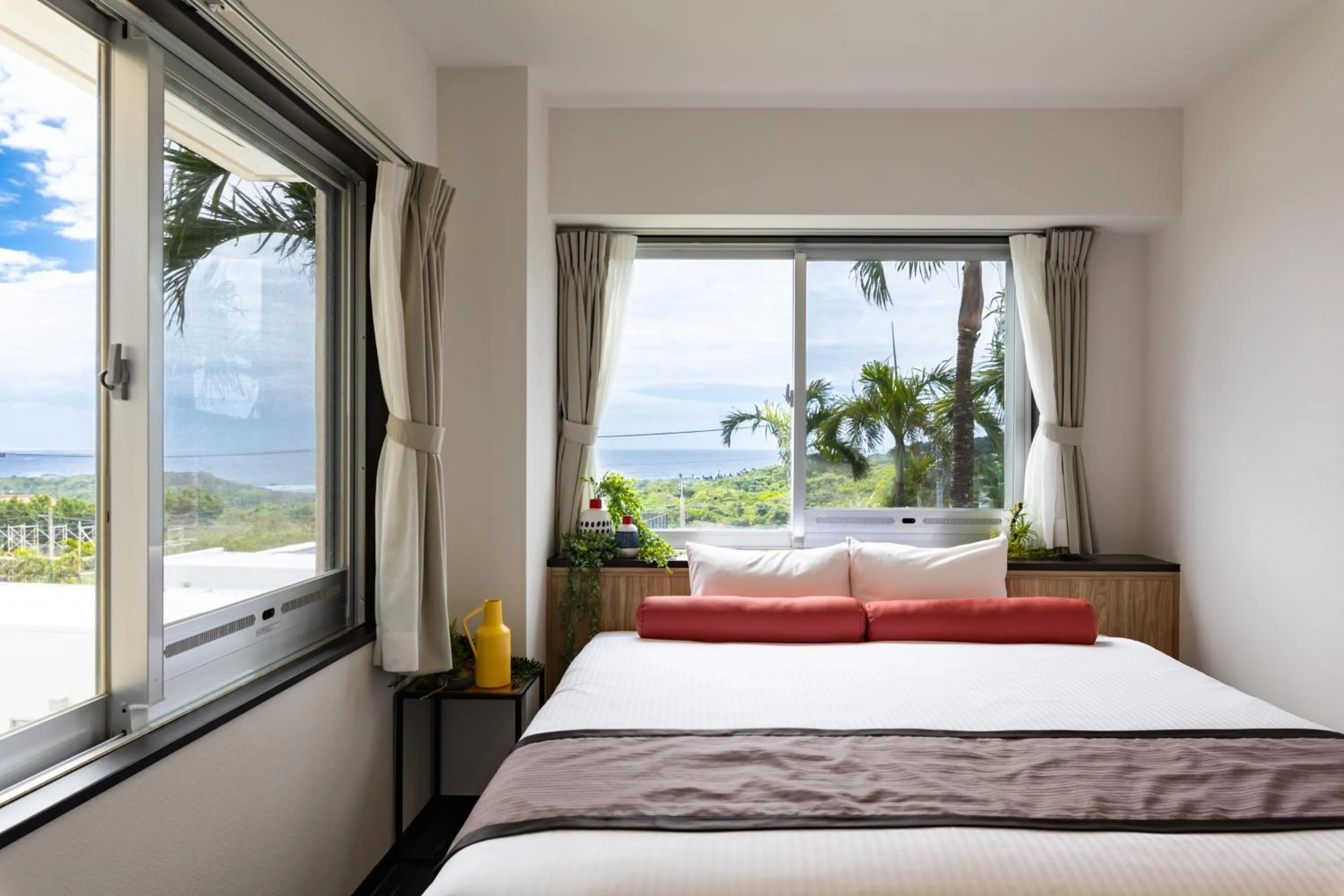 Bed in Crystal Villa Imgya