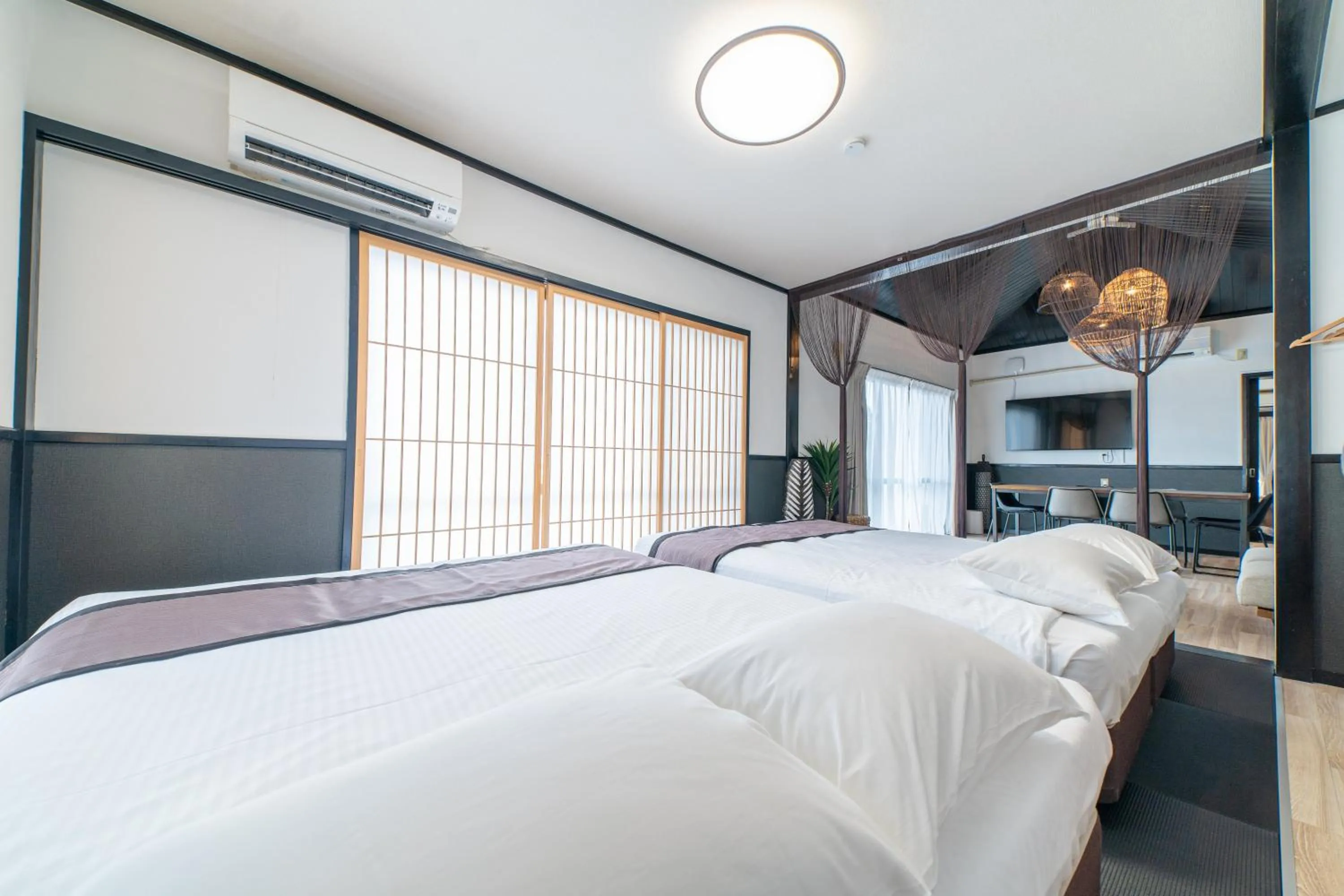 Bed in Crystal Villa Imgya