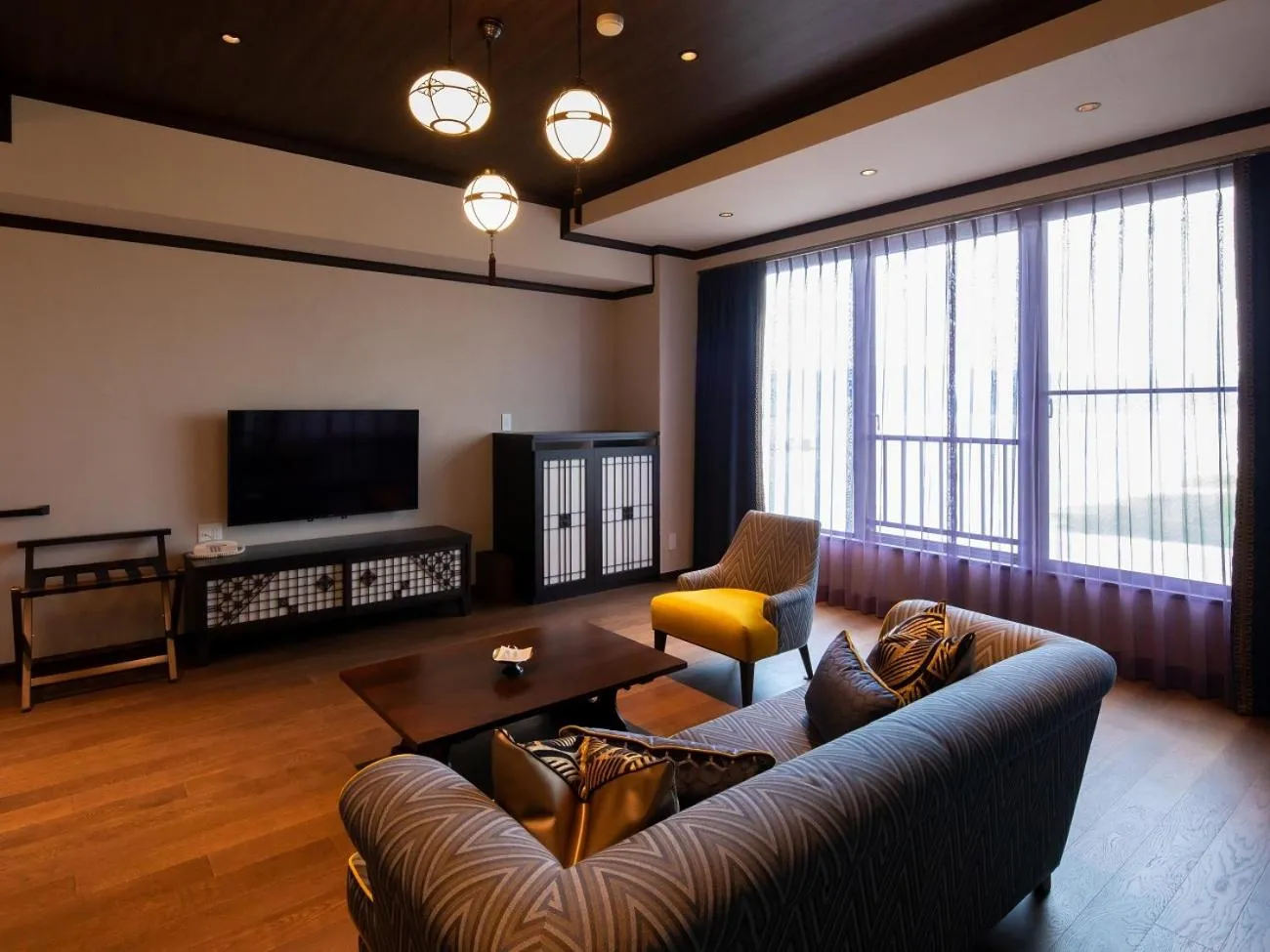 Living room in Kamisuwa Onsen Shinyu