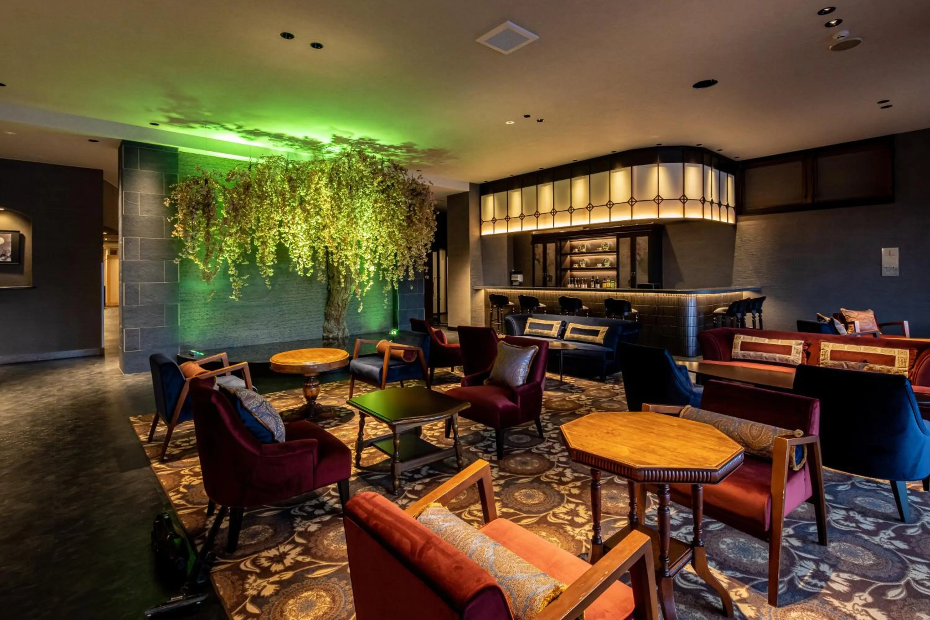 Communal lounge/ TV room in Kamisuwa Onsen Shinyu