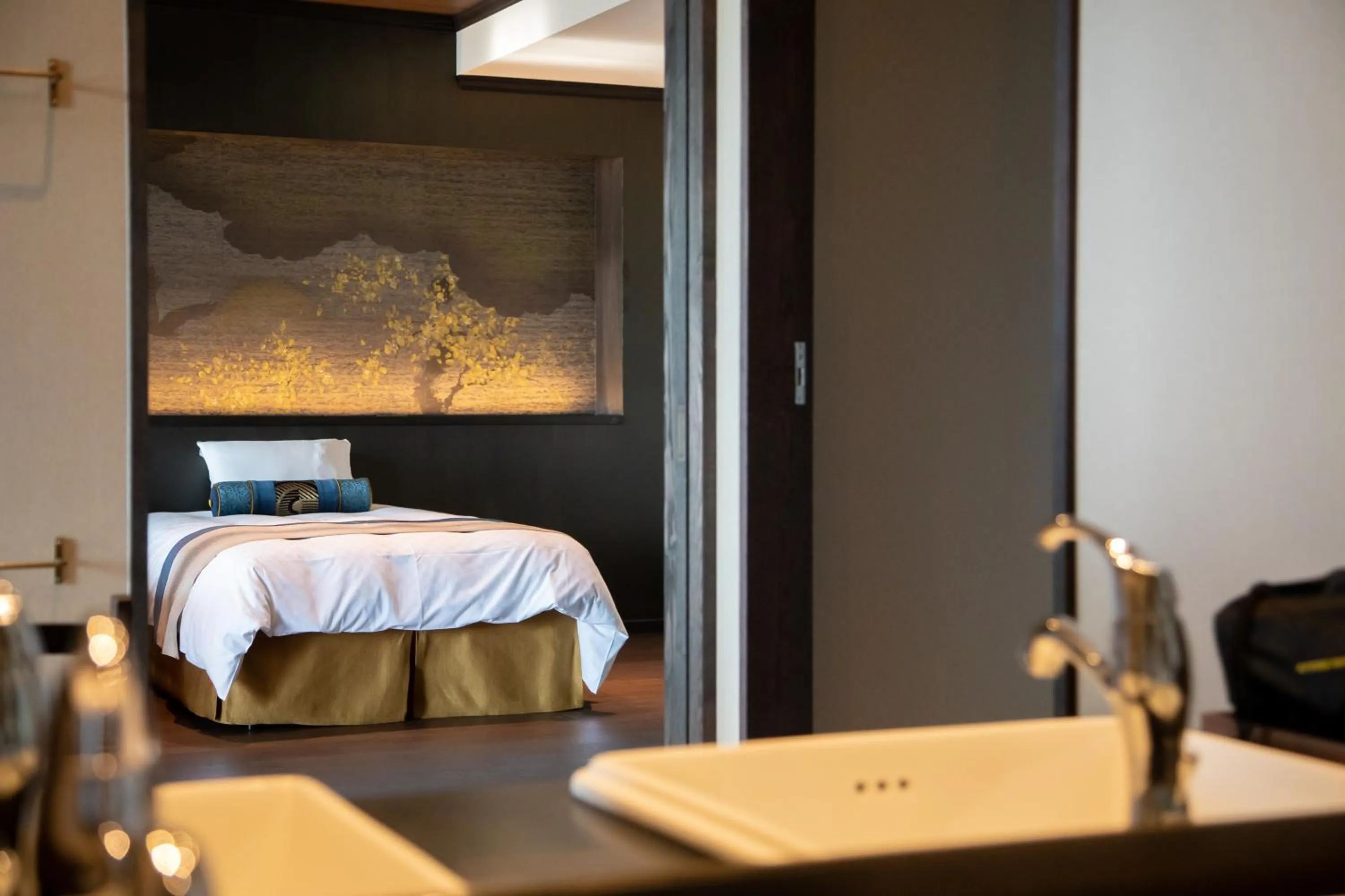 Photo of the whole room, Bed in Kamisuwa Onsen Shinyu