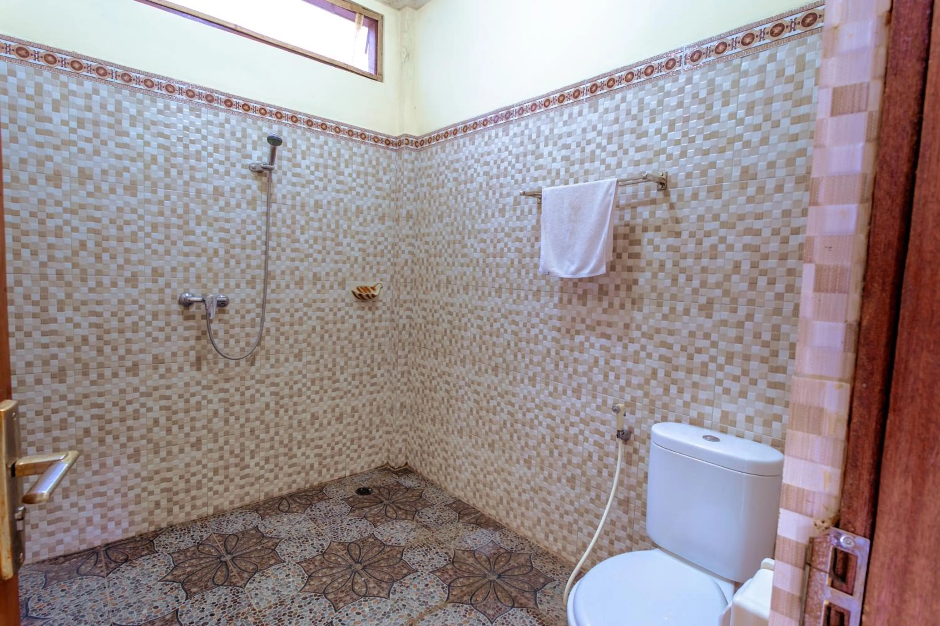 Bathroom in Rizky Guesthouse